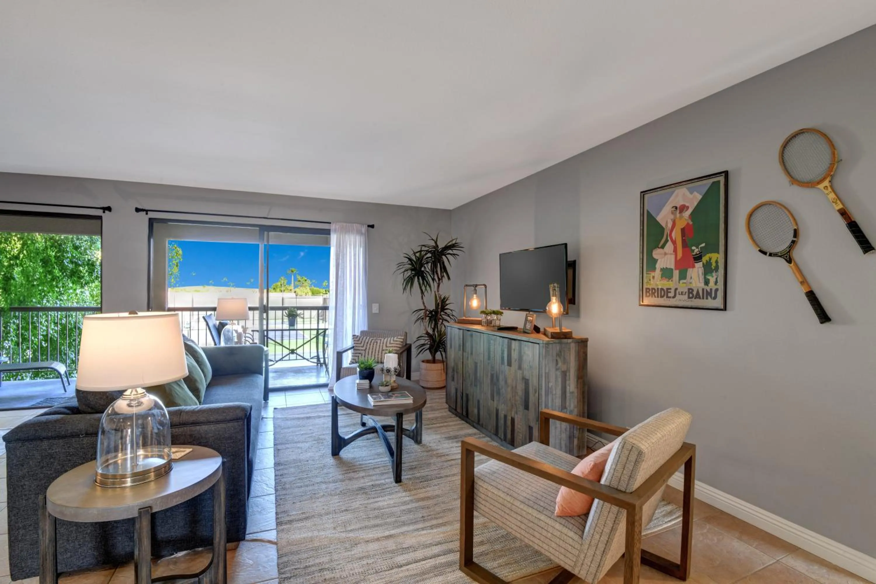 Property building in Shadow Mountain Resort