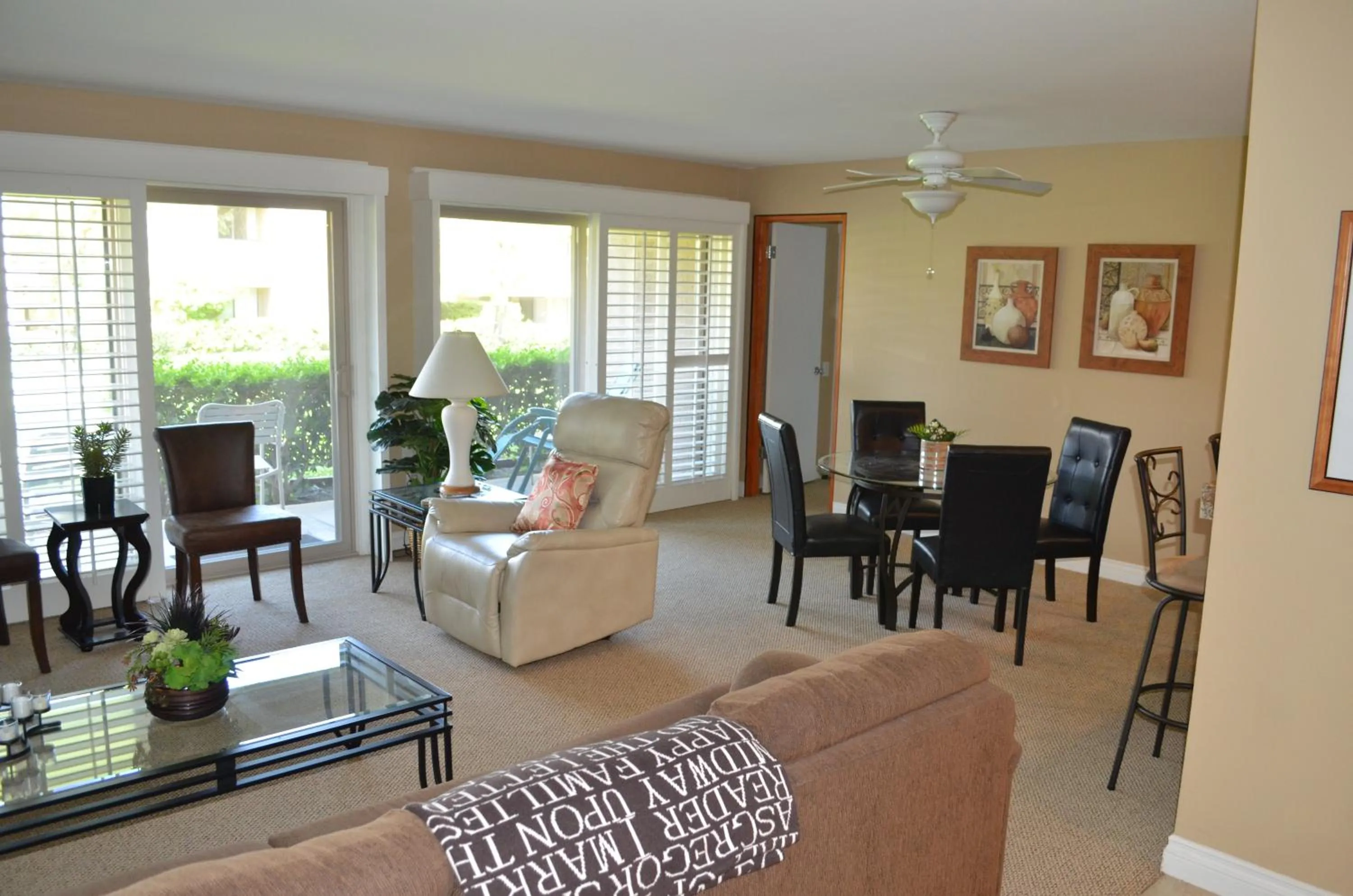 Property building in Shadow Mountain Resort