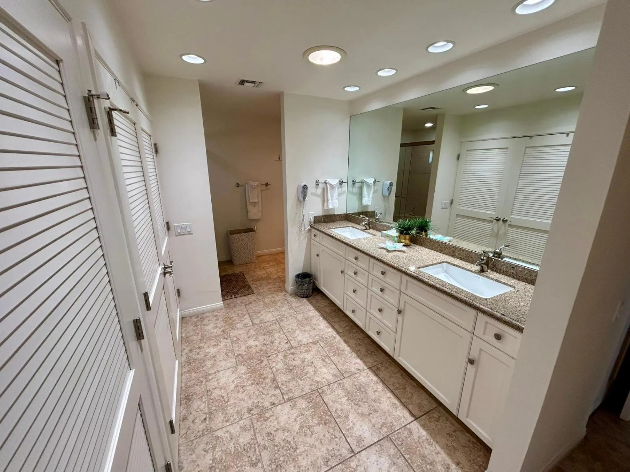 Property building in Shadow Mountain Resort