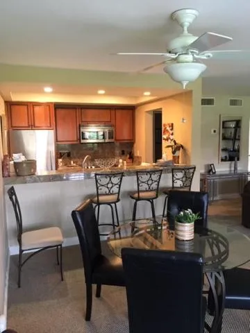 Property building in Shadow Mountain Resort