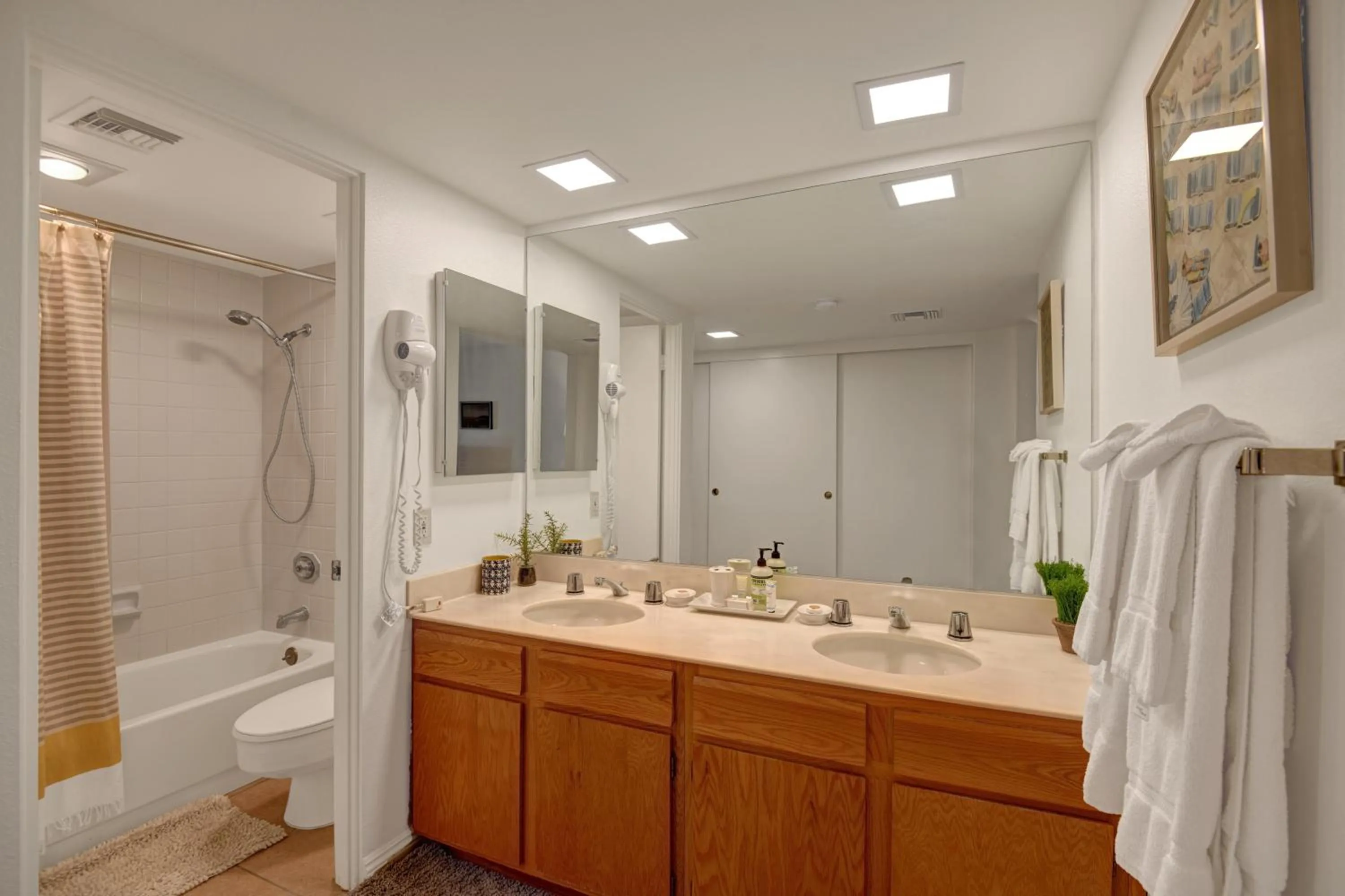 Property building in Shadow Mountain Resort