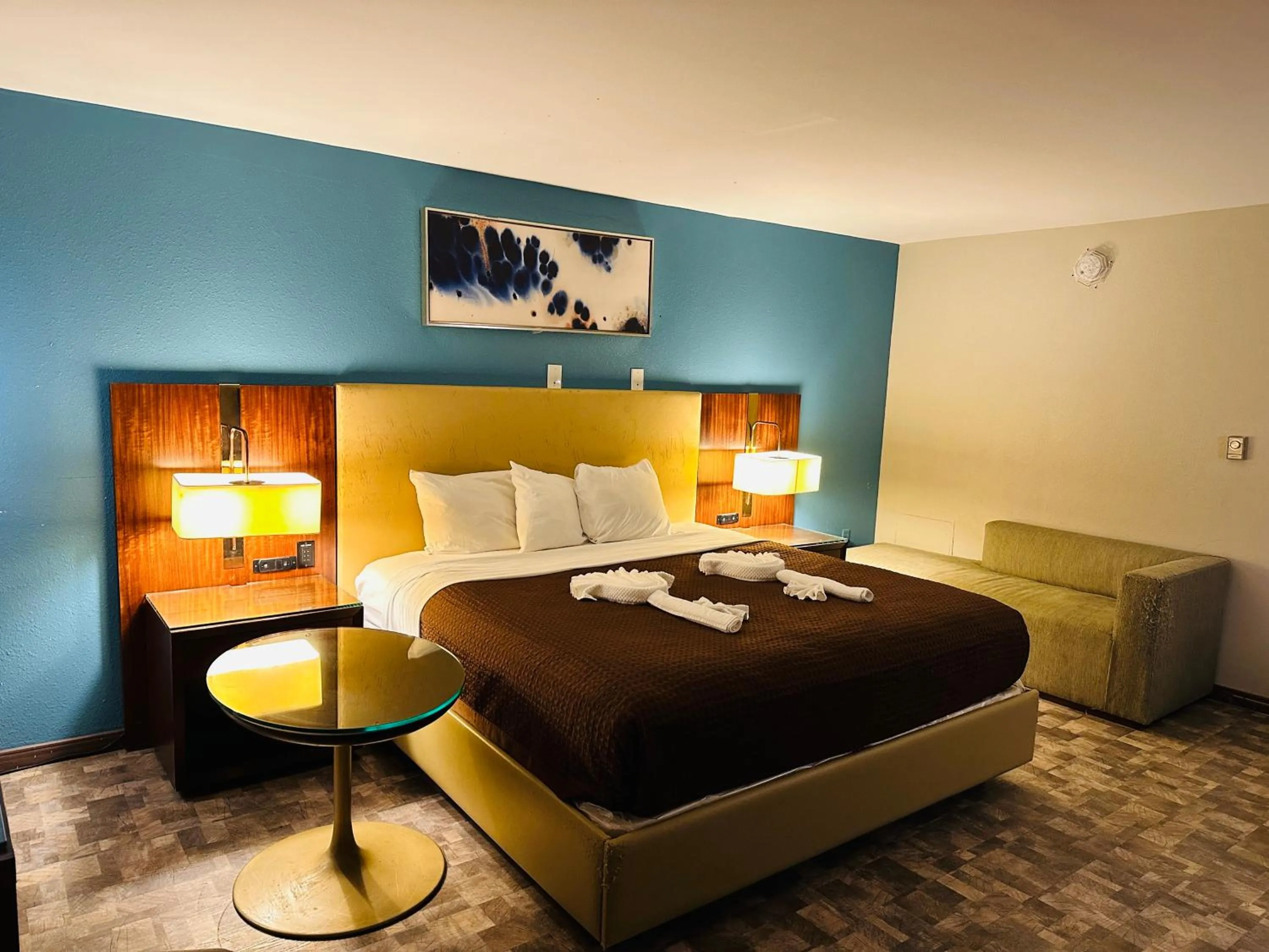 Bed in The Boston Inn