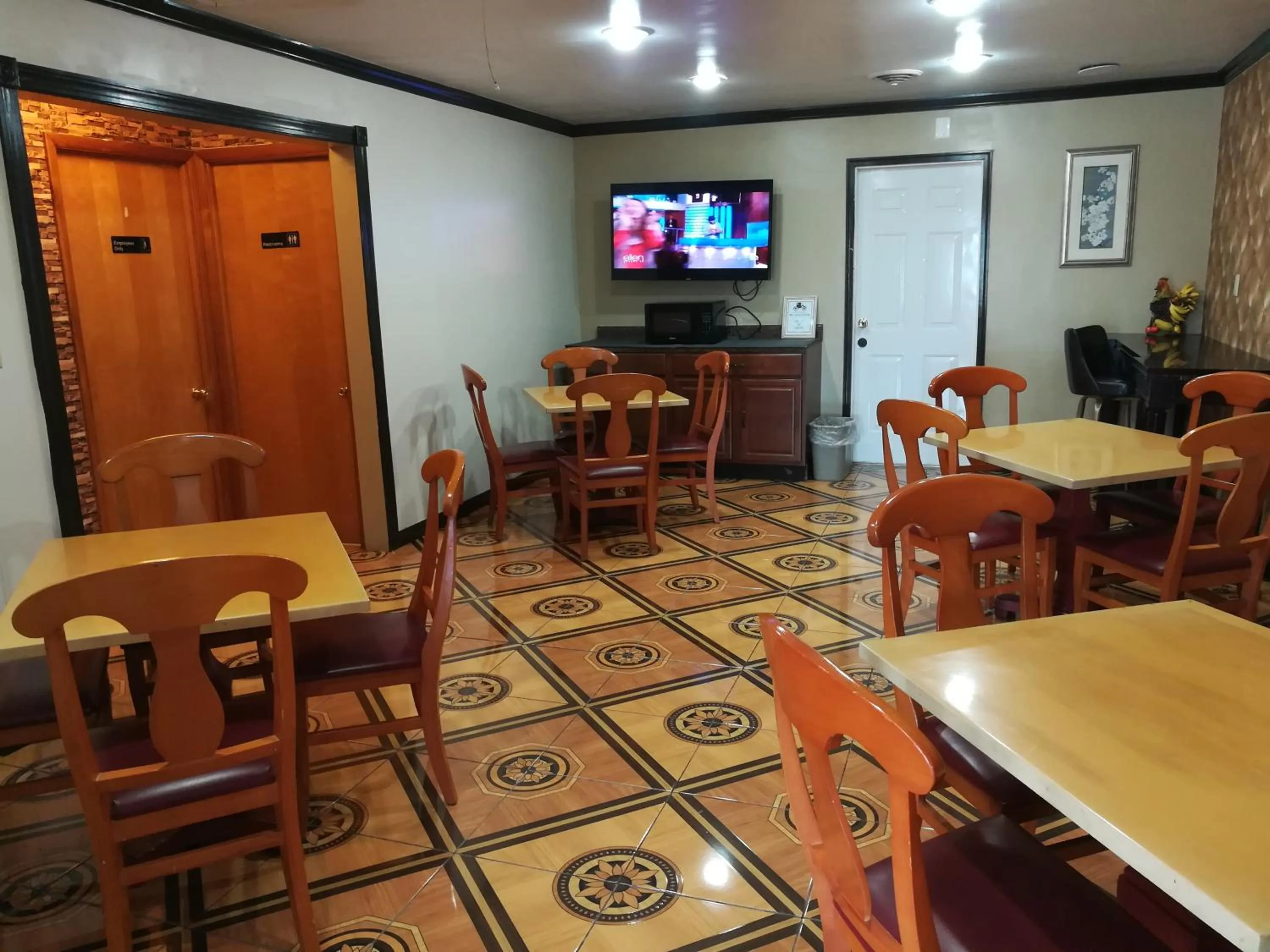 Breakfast in The Boston Inn