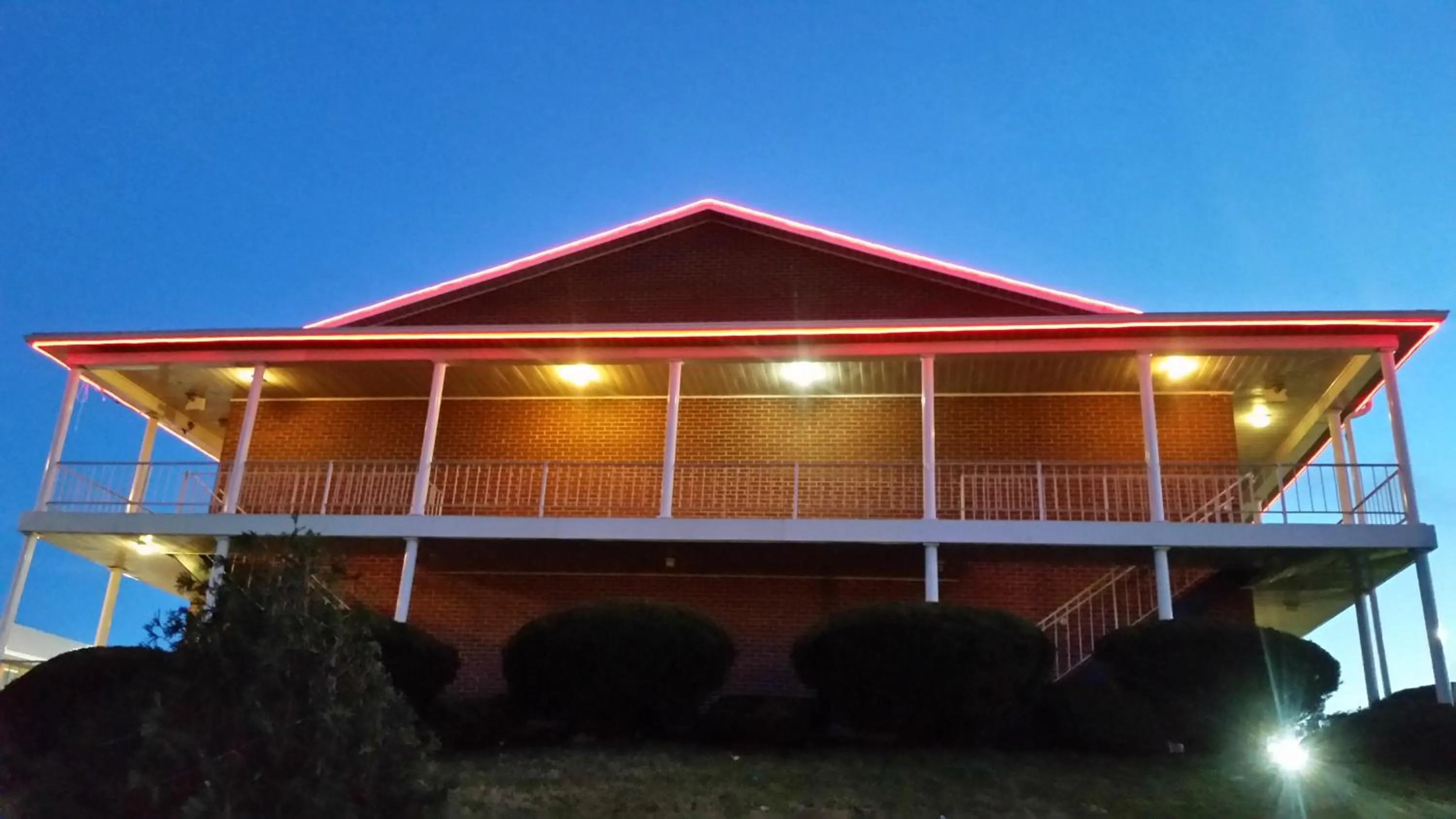 Property building in The Boston Inn