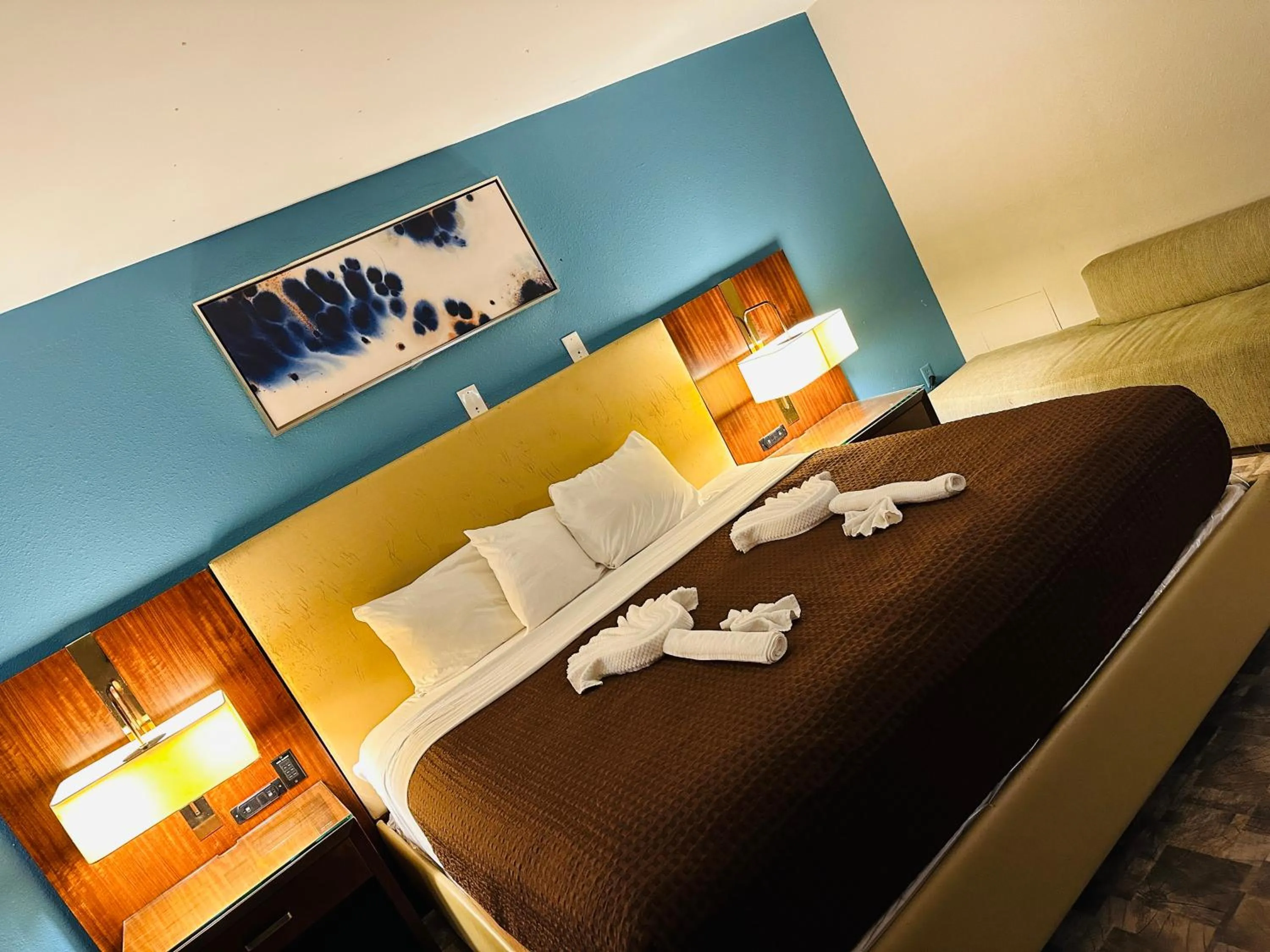 Bed in The Boston Inn