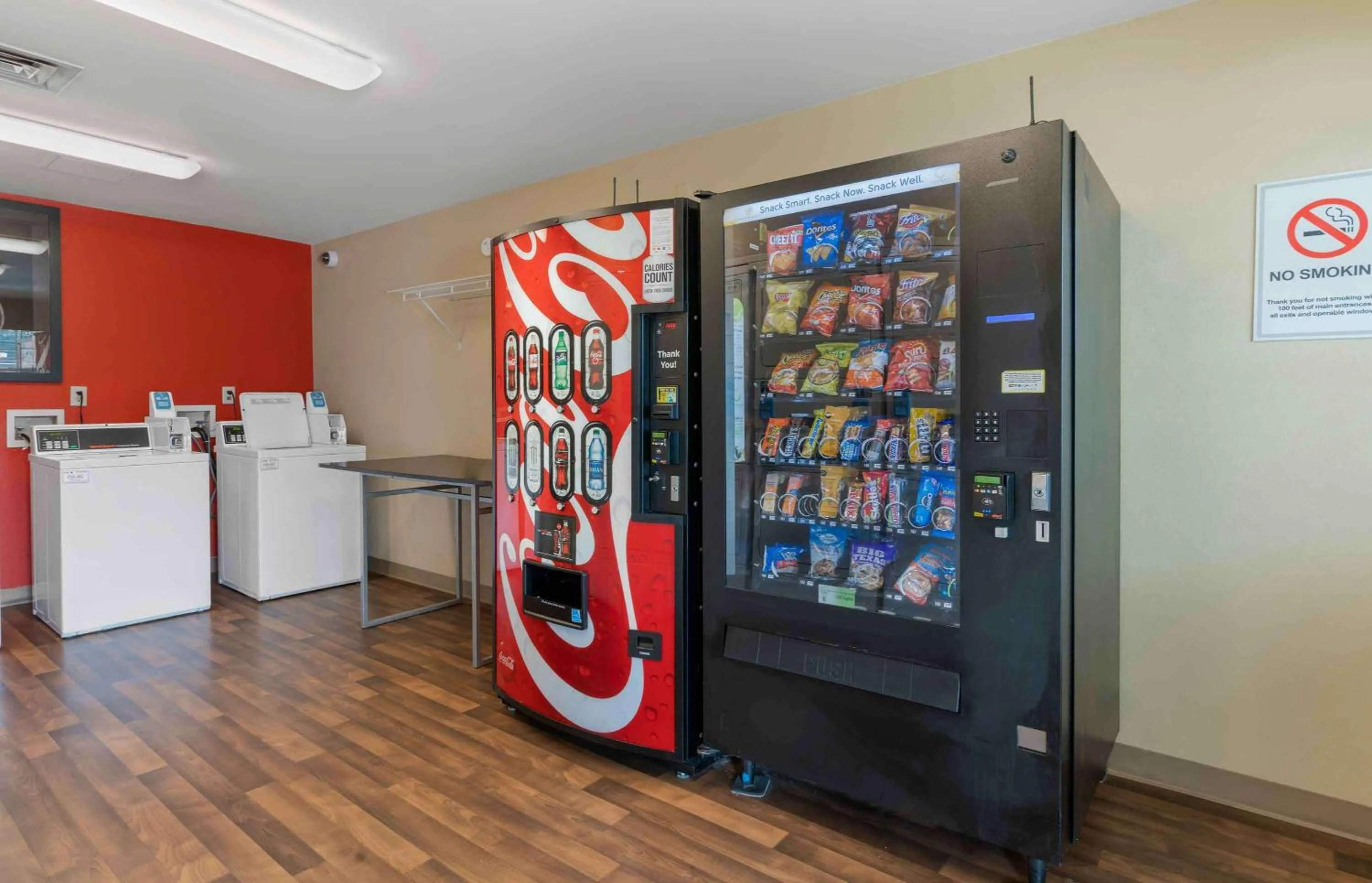 Property building in Extended Stay America Suites - Louisville - Dutchman