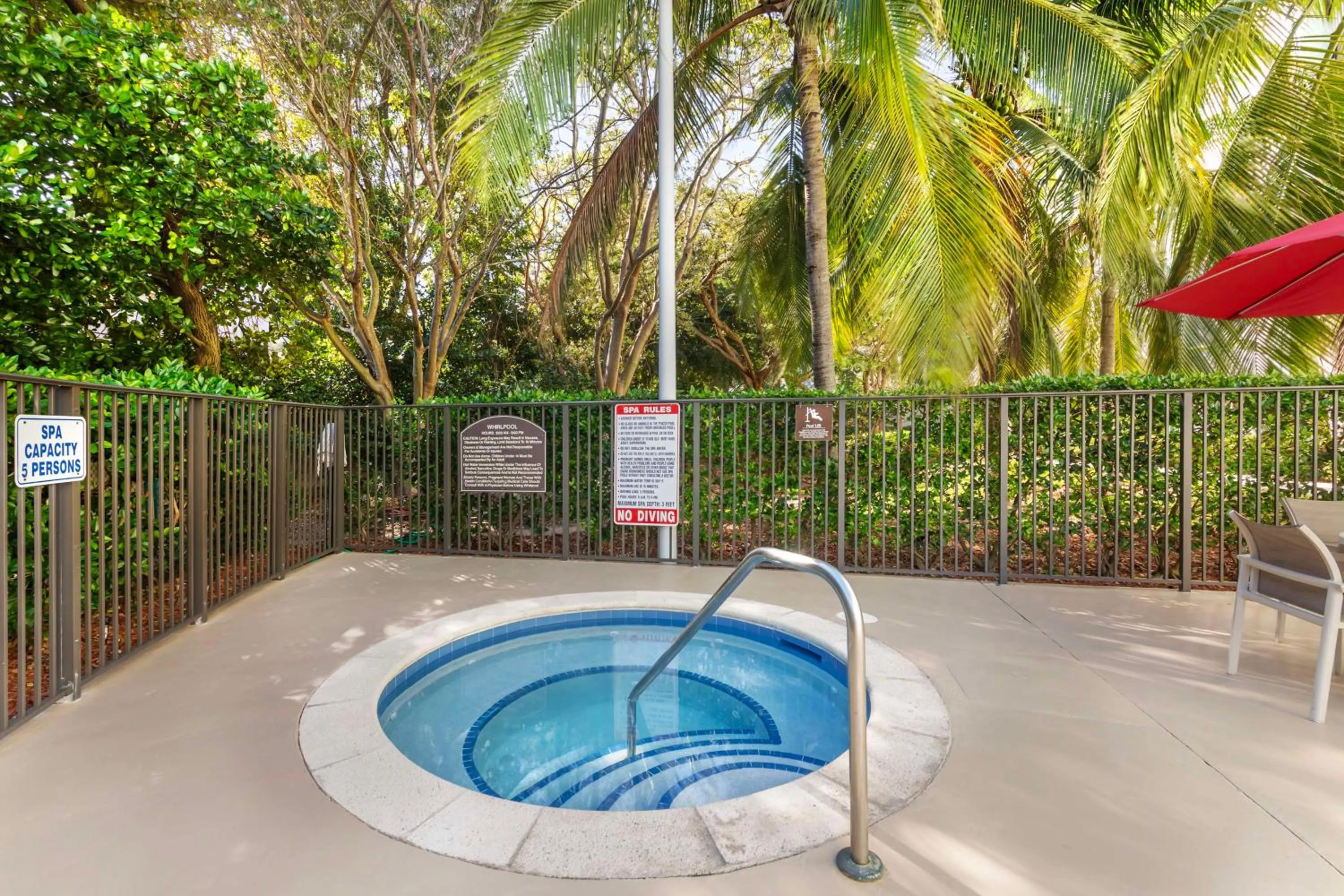 Pool view in Best Western Plus Kendall Hotel & Suites