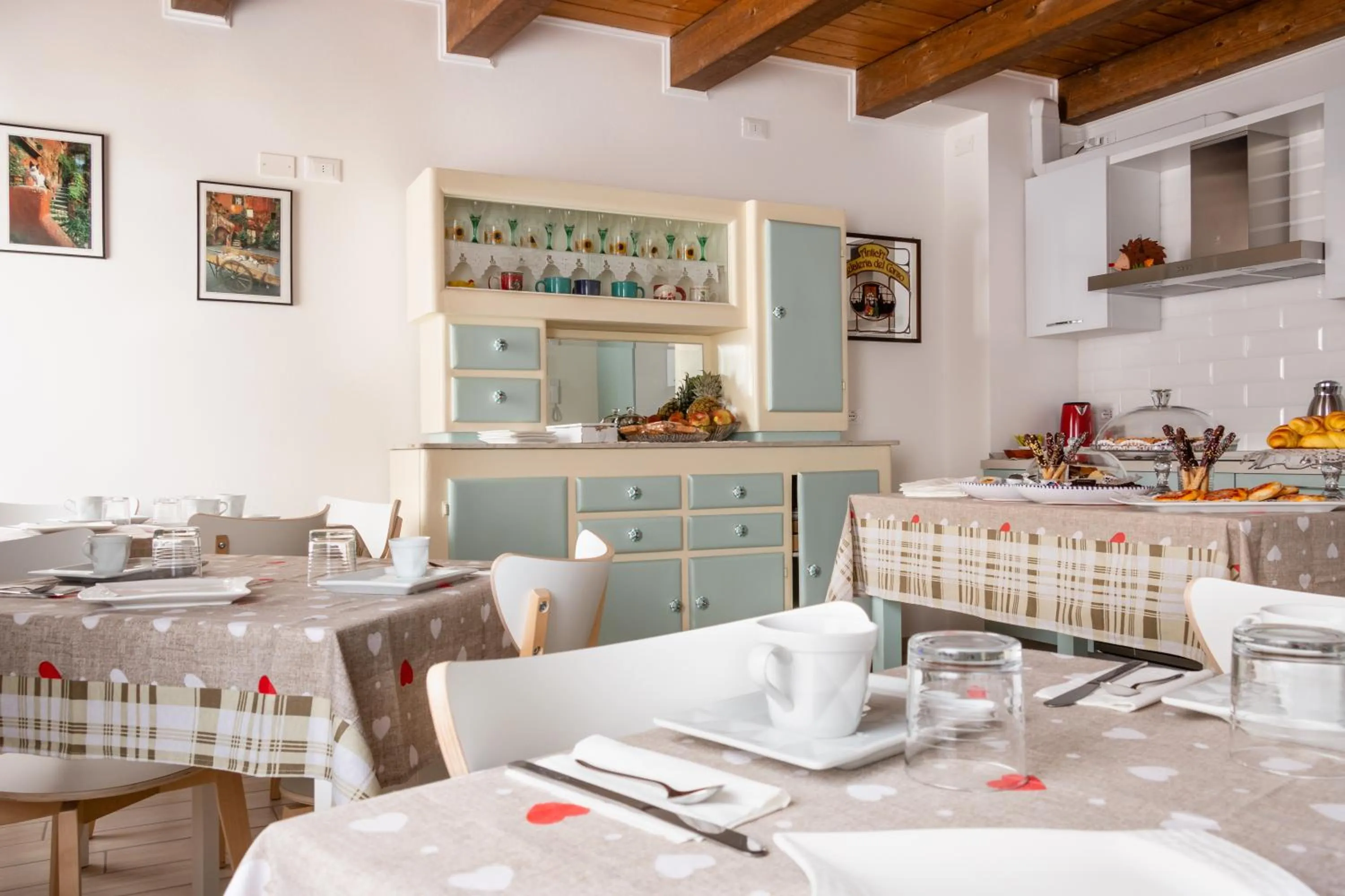 Kitchen or kitchenette in La Casa di Santino