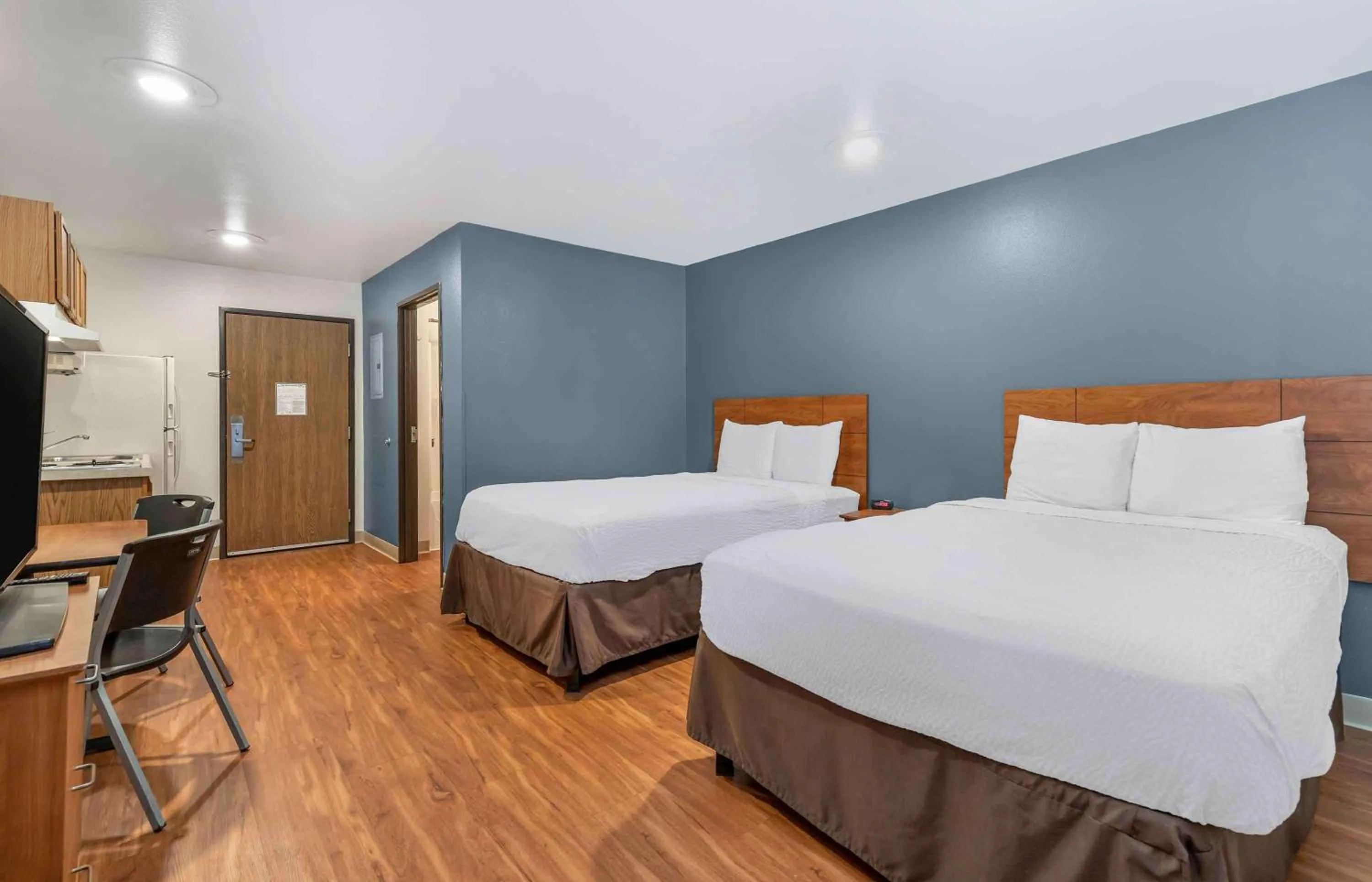 Bedroom, Bed in Extended Stay America Select Suites - Laredo