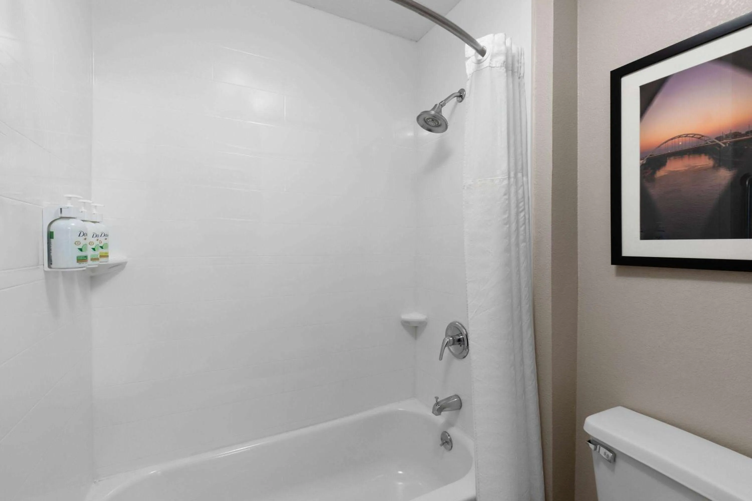 Bathroom in La Quinta by Wyndham Goodlettsville - Nashville