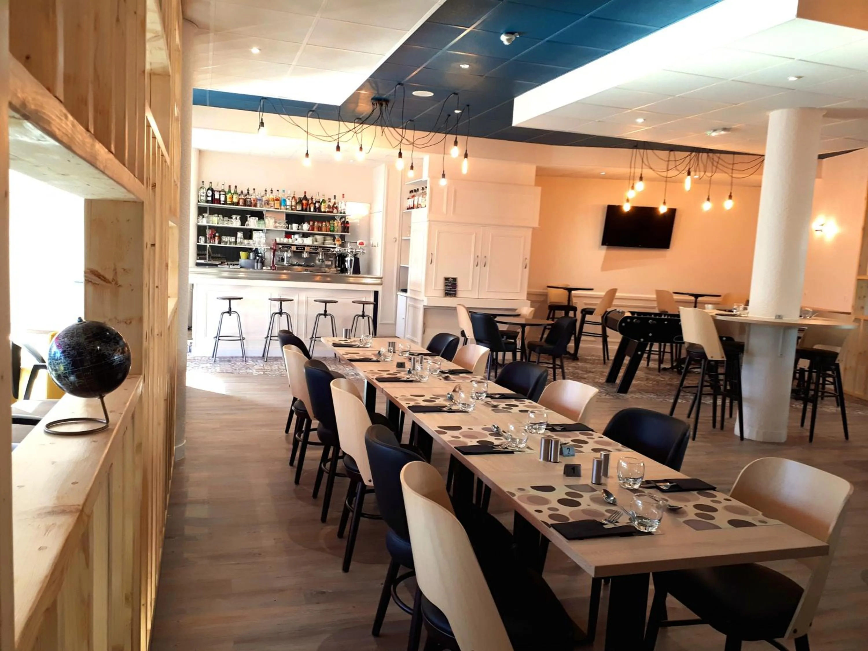 Lunch in Hotel Kyriad Tours St Pierre des Corps Gare