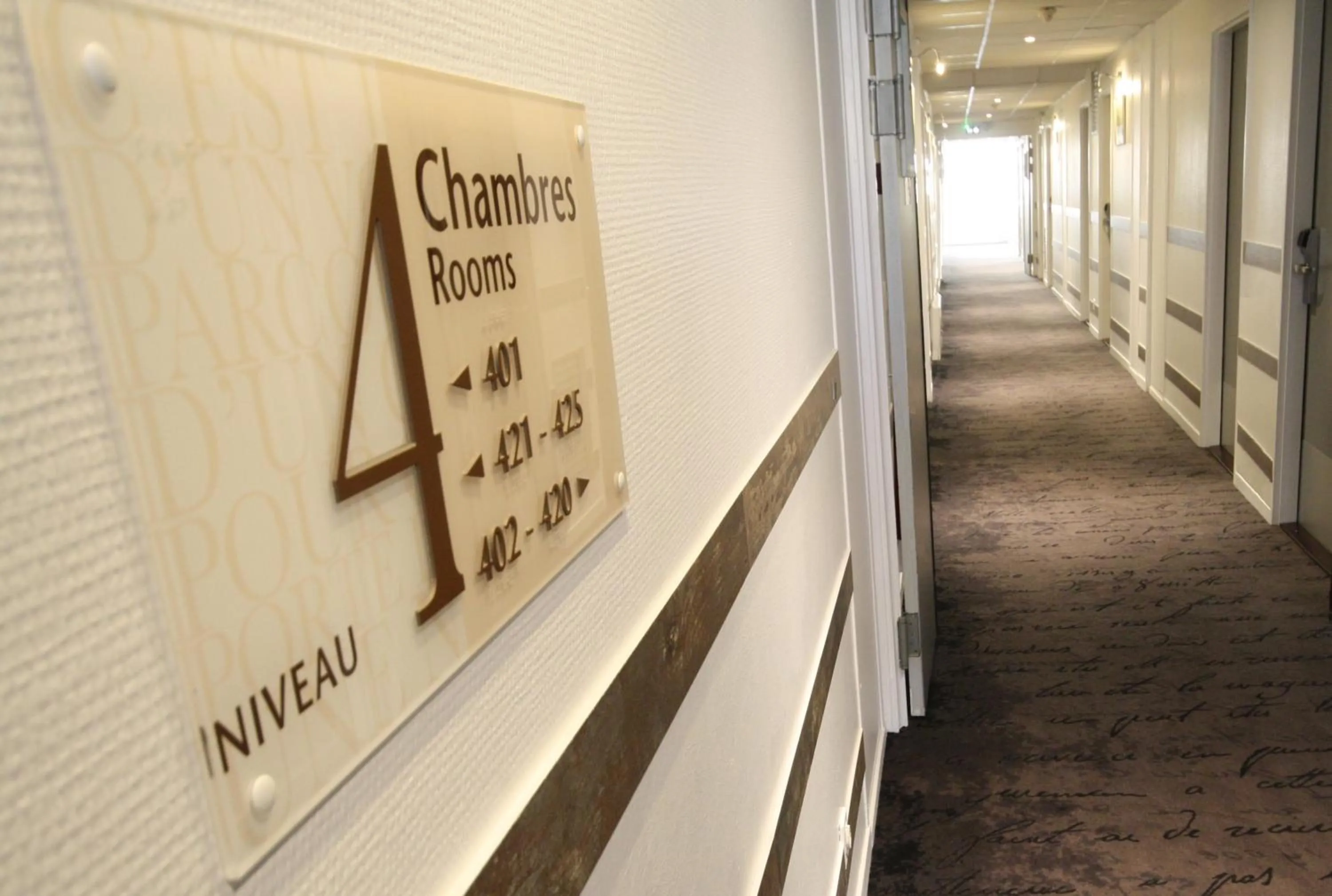 Area and facilities in Hotel Kyriad Tours St Pierre des Corps Gare