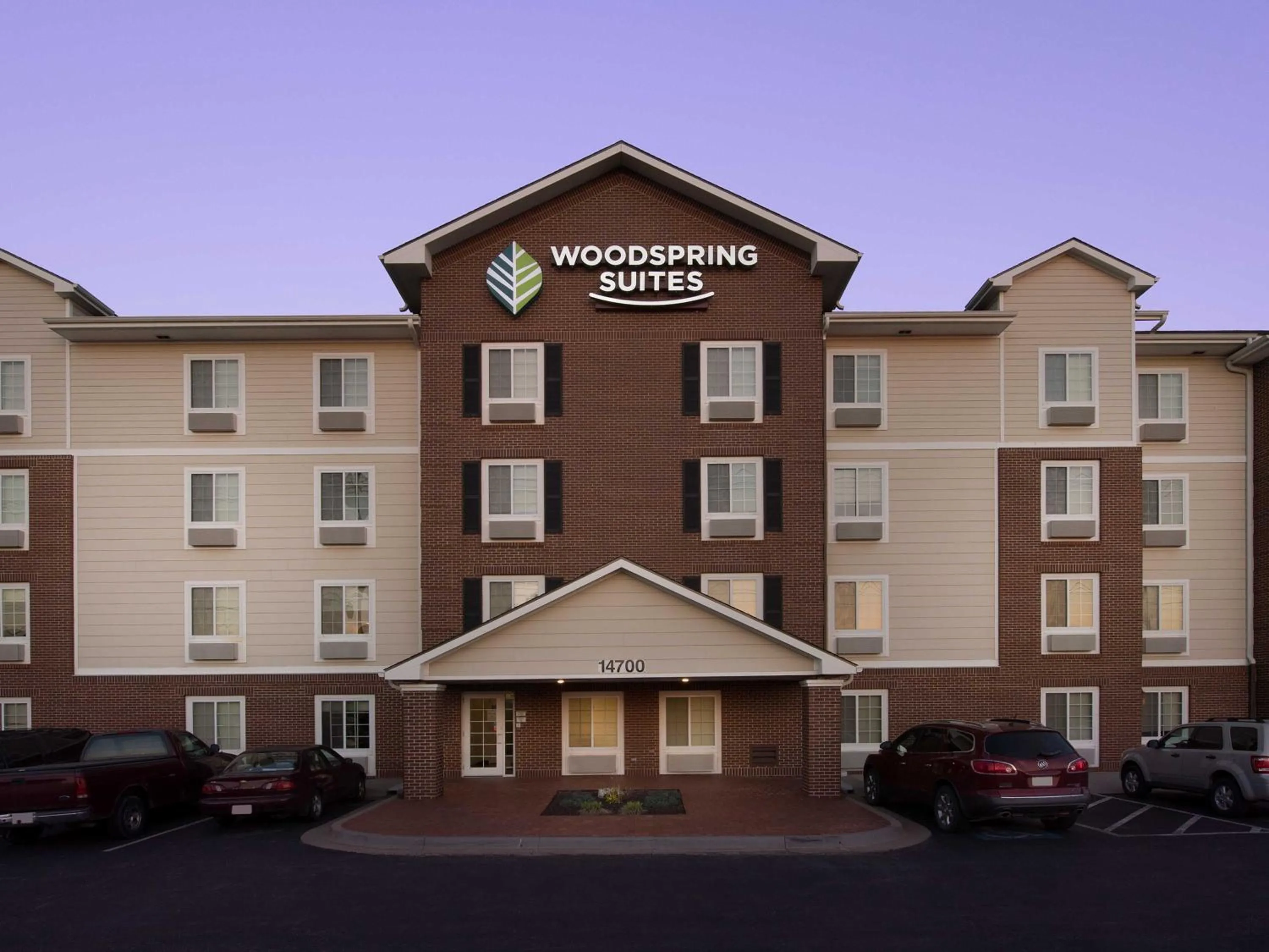 Street view in WoodSpring Suites Kansas City Lenexa