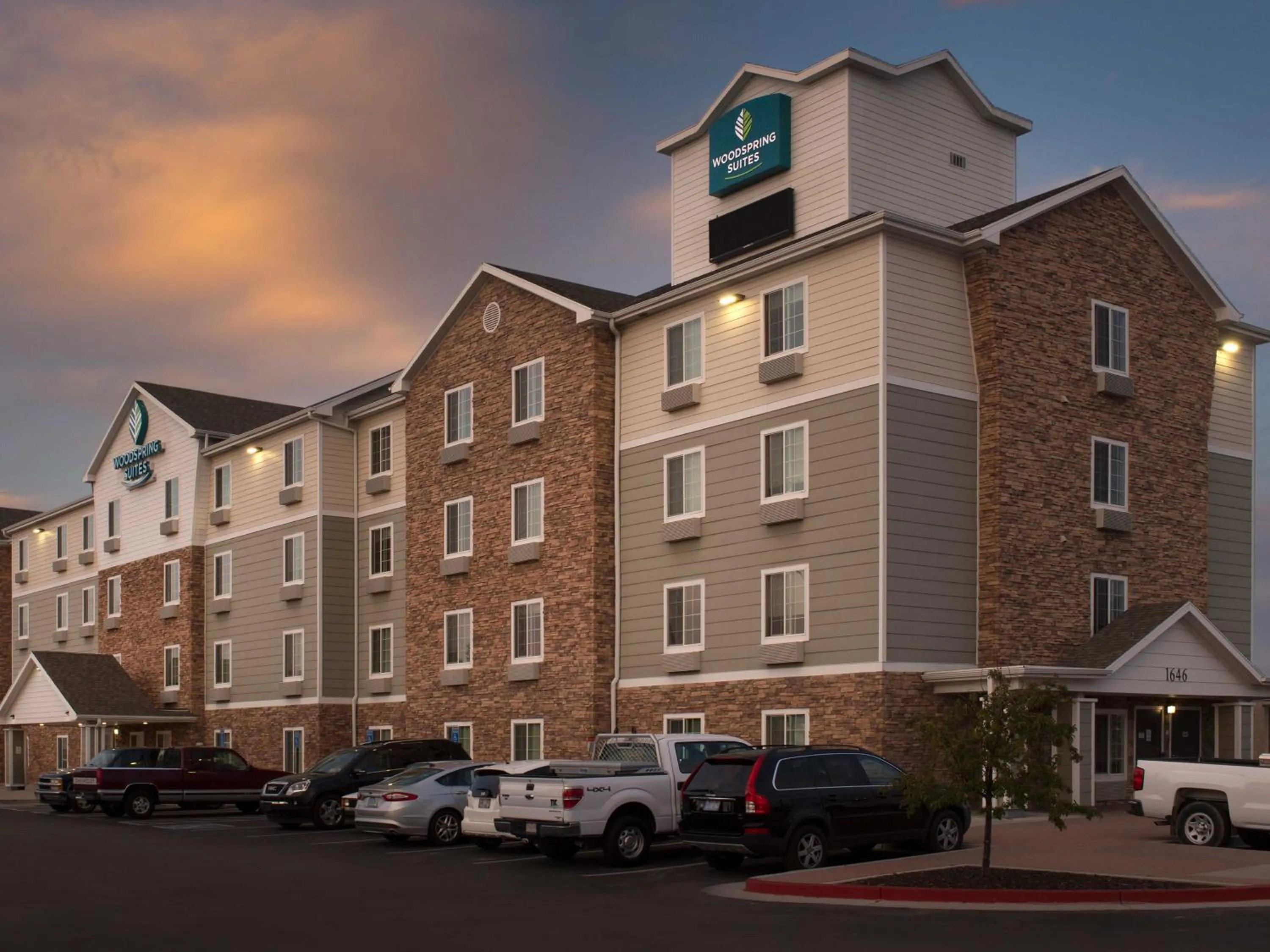 Facade/entrance in Extended Stay America Select Suites - Salt Lake City - West Valley City