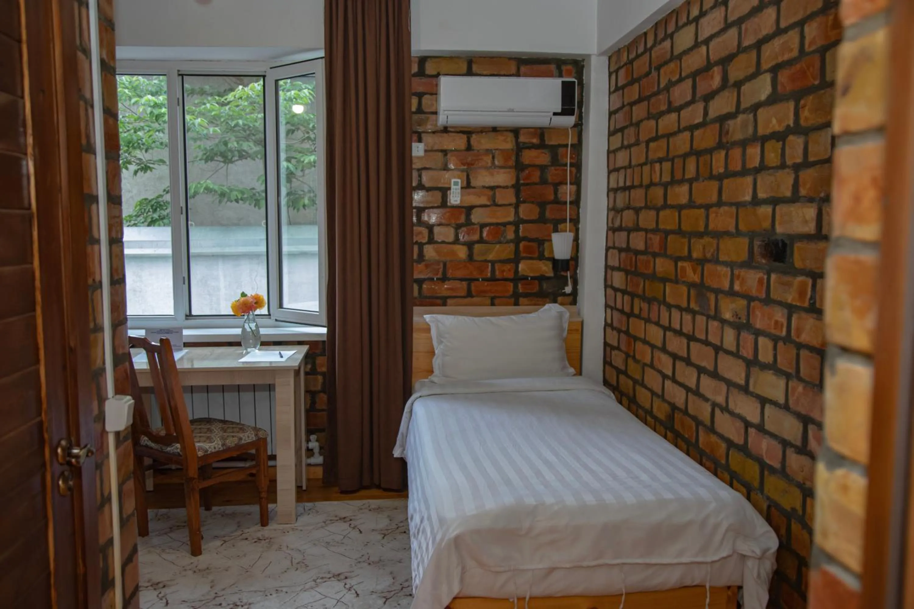 Bed in Hotel Good Night