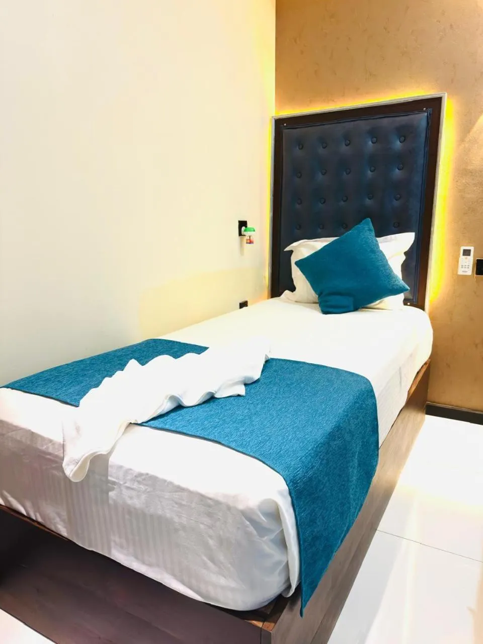 Bed in Royal Rock Sigiriya