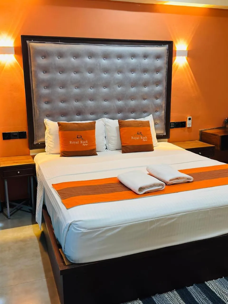 Bed in Royal Rock Sigiriya