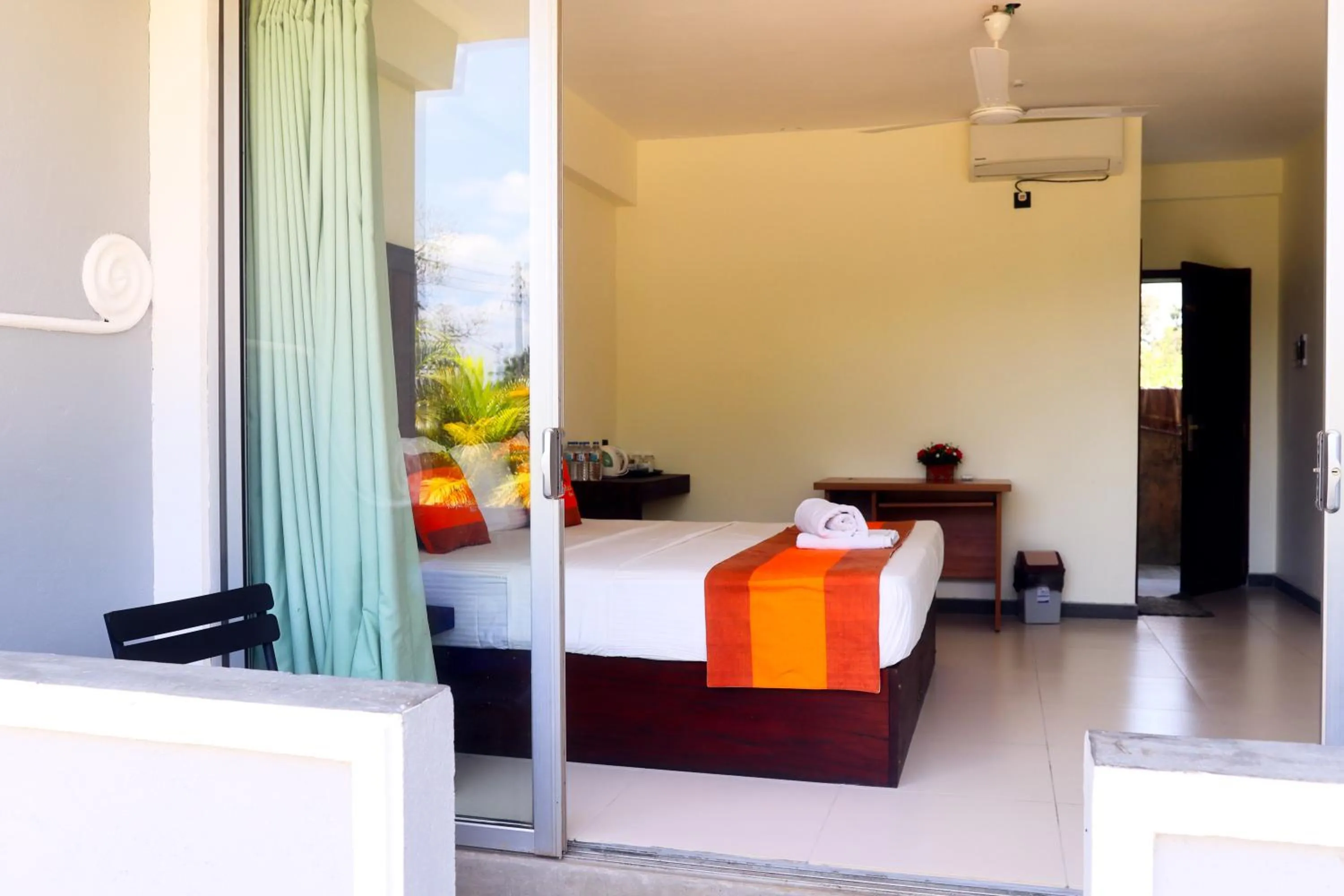 Bed in Royal Rock Sigiriya