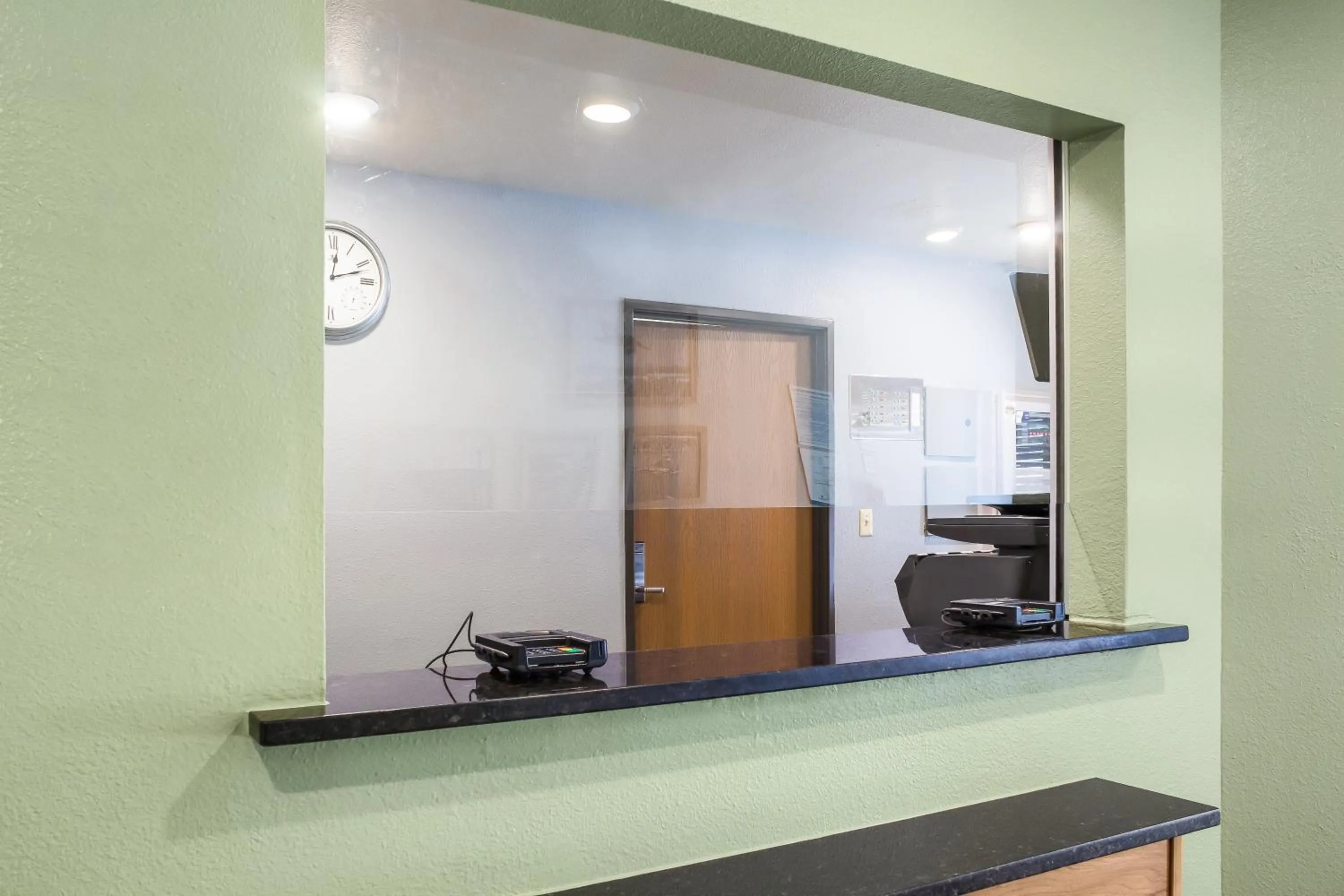 WoodSpring Suites Conroe