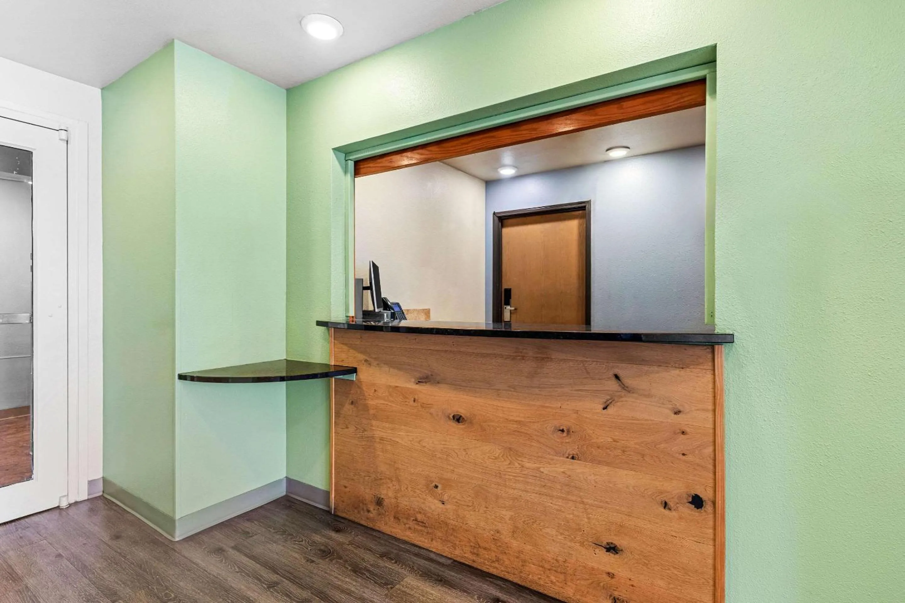 Lobby or reception in WoodSpring Suites Tulsa