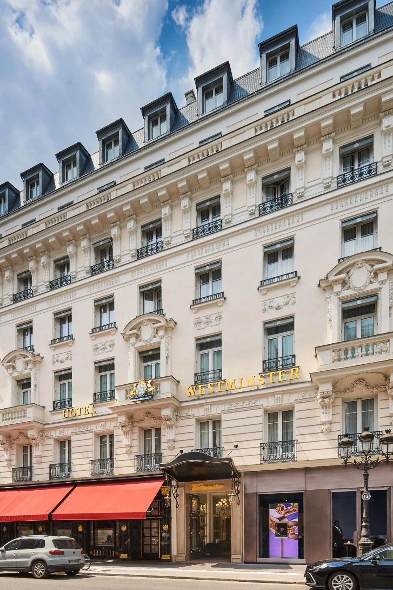 Facade/entrance in Hotel Westminster
