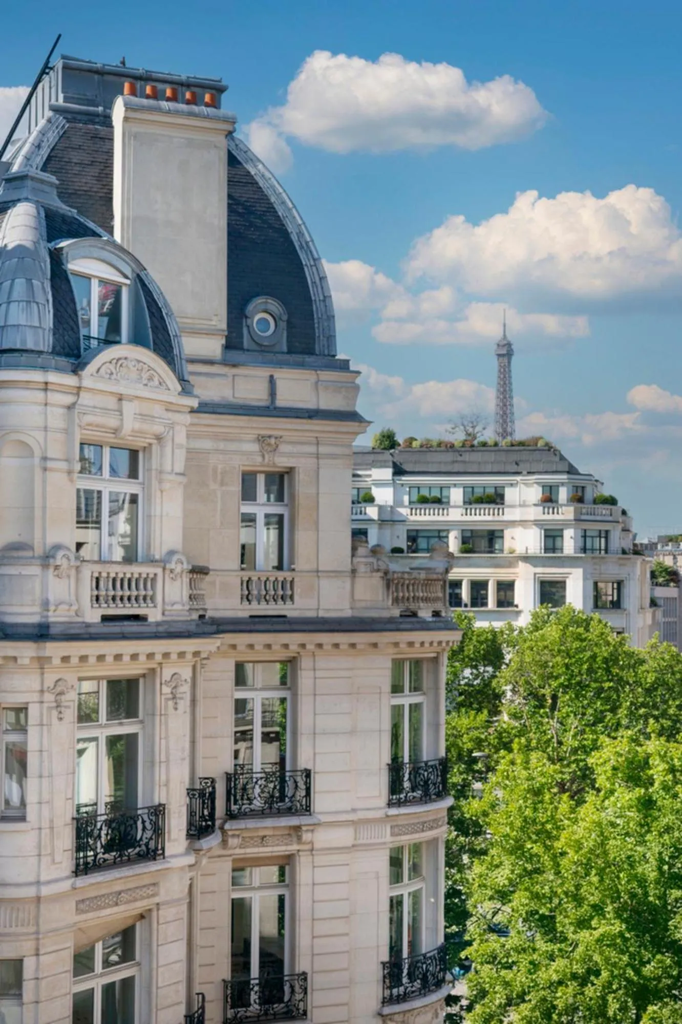 View (from property/room) in Warwick Champs-Elysées Paris