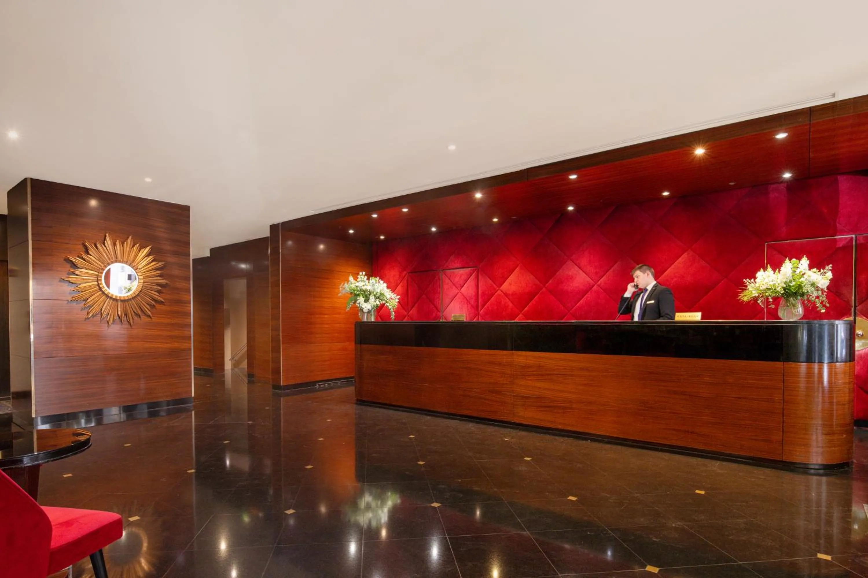 Lobby or reception in Warwick Champs-Elysées Paris