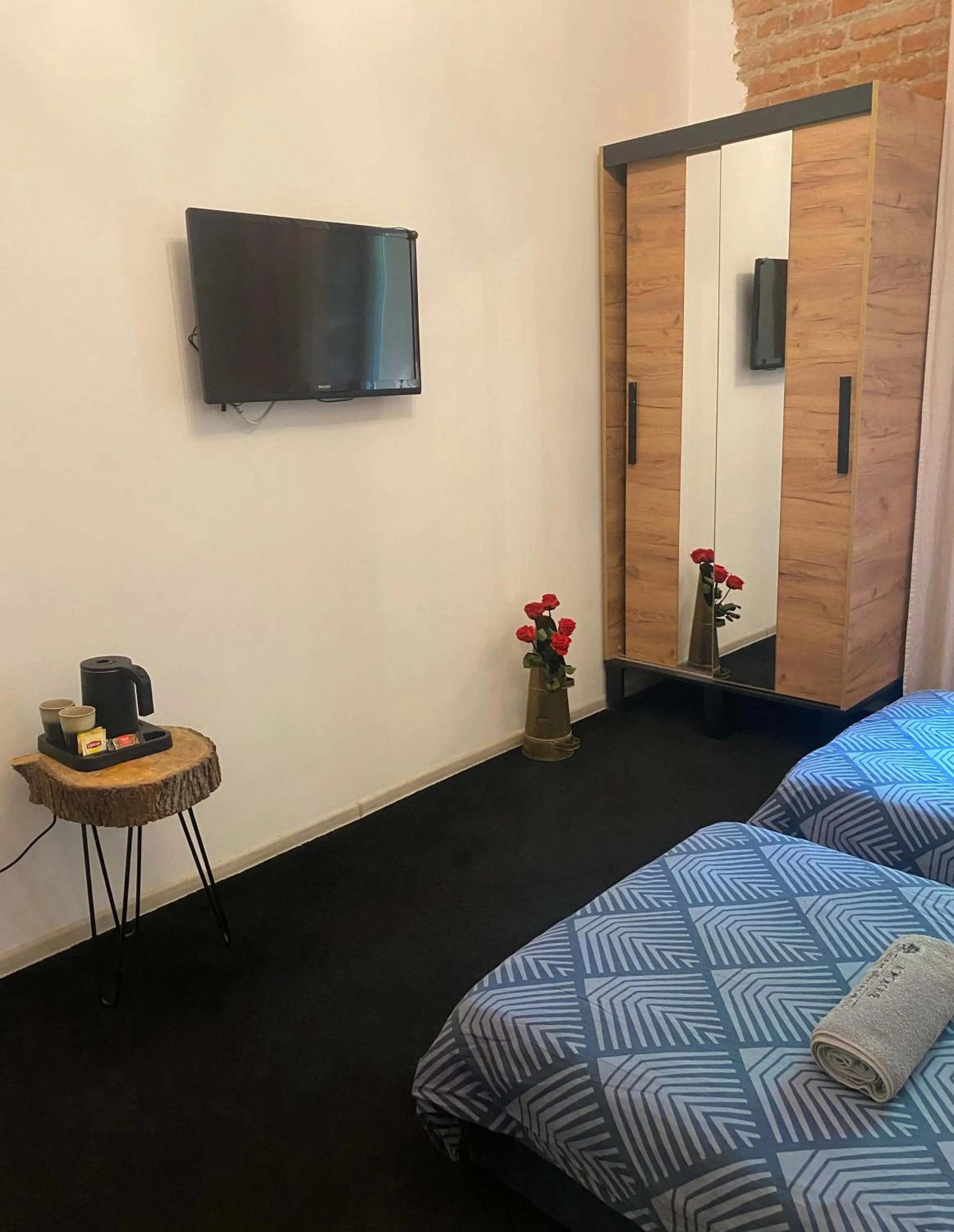 Bed in Topolove Rooms & Apartments