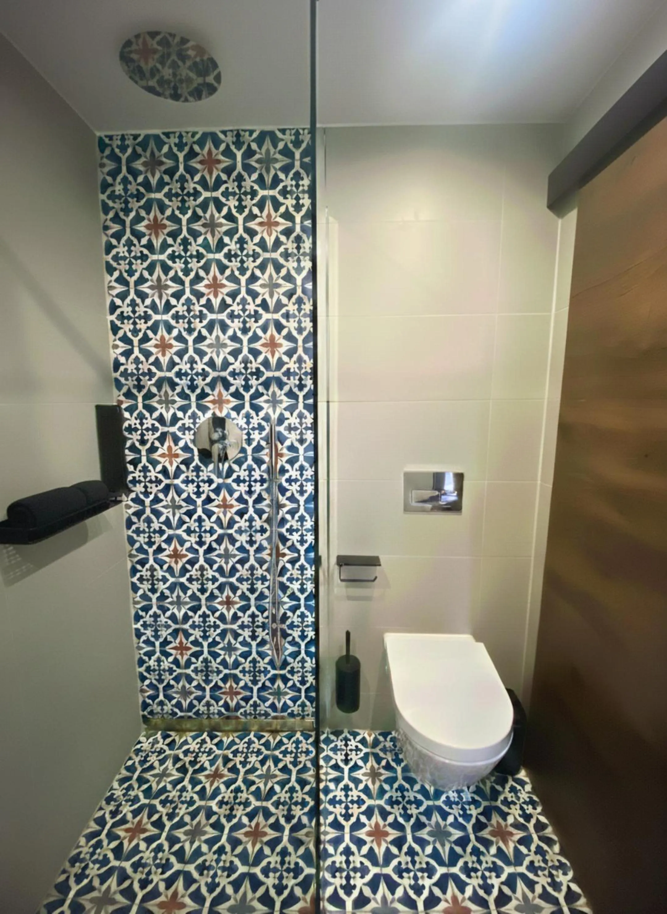 Shower in Topolove Rooms & Apartments