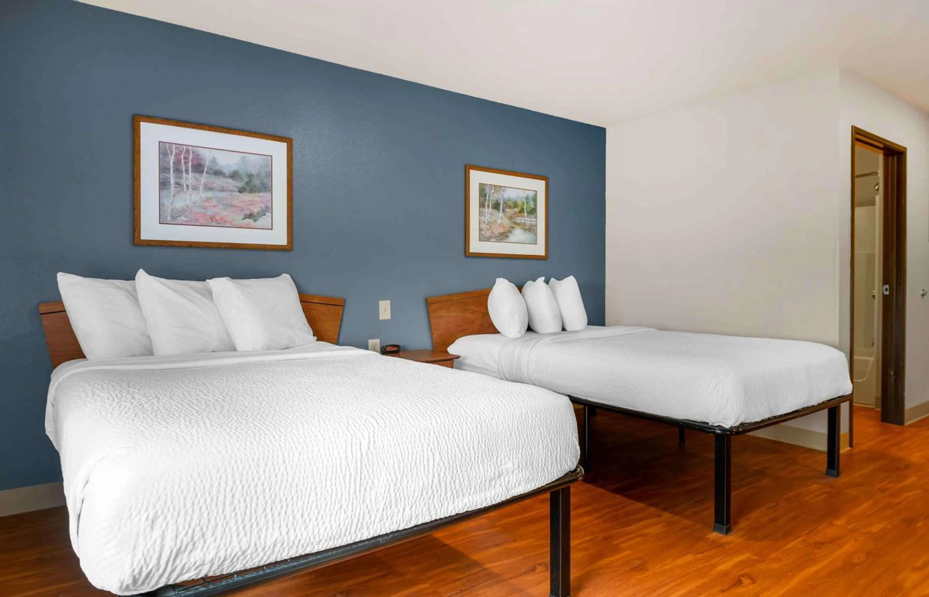 Bedroom, Bed in Extended Stay America Select Suites - Indianapolis - Plainfield
