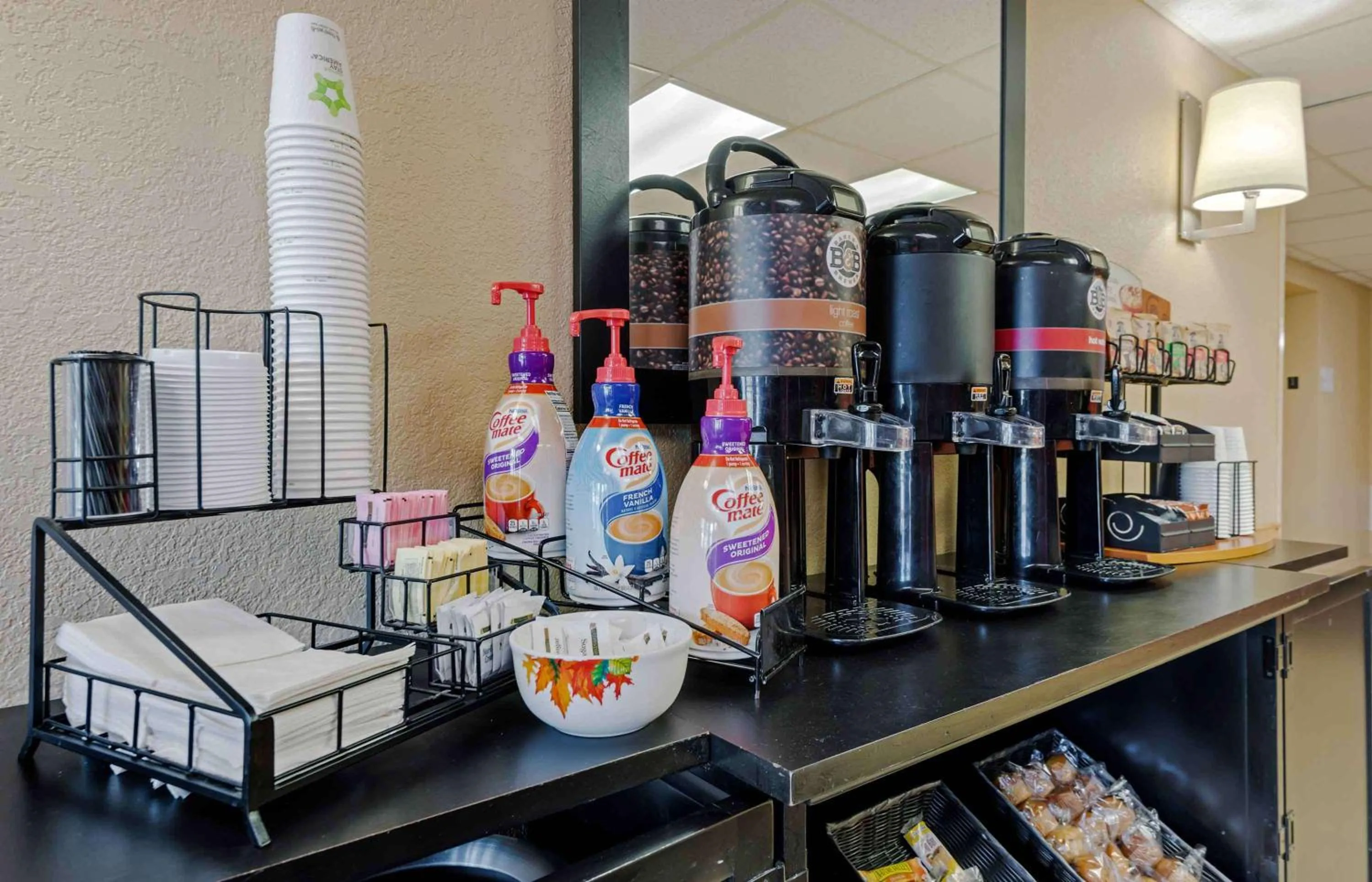 Breakfast in Extended Stay America Suites - Syracuse - Dewitt