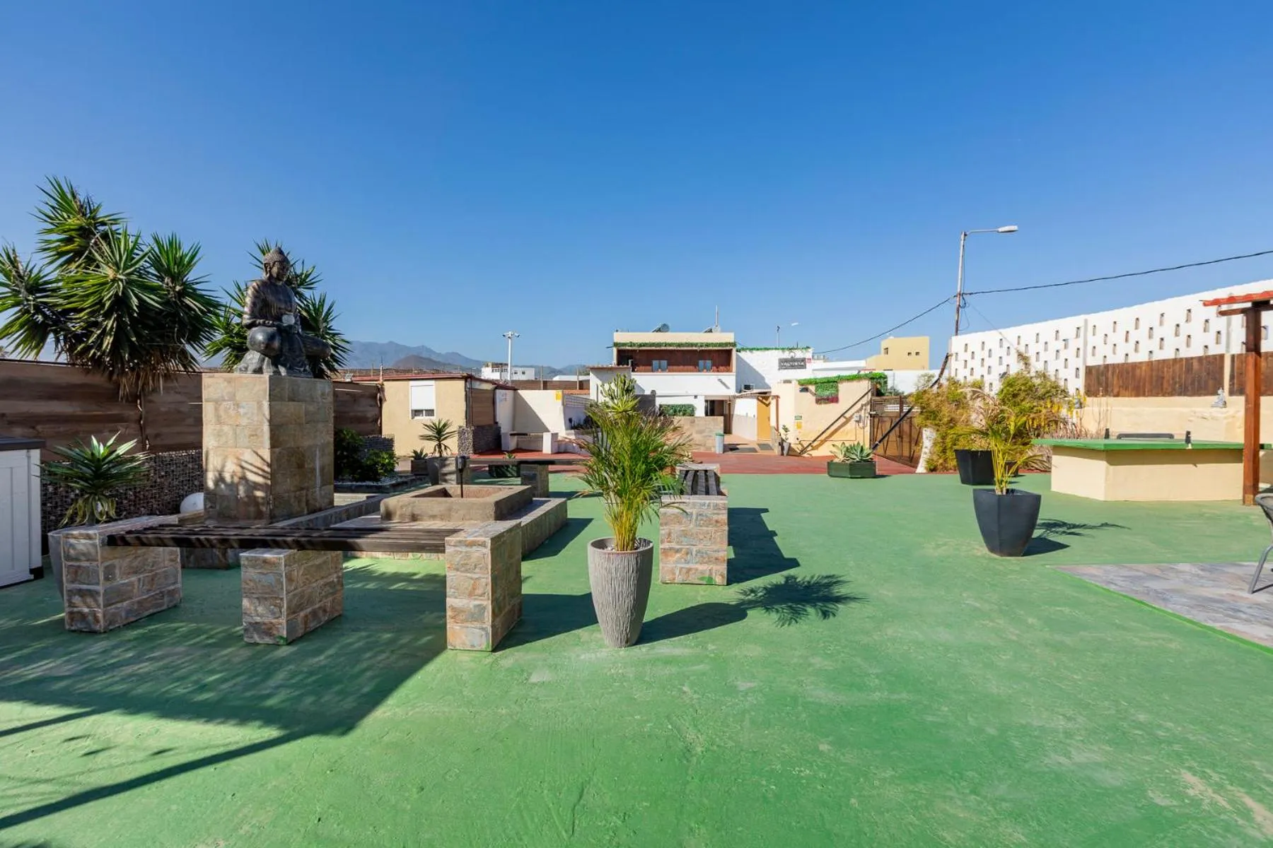 VALTISYA POOL AND AIRPORT