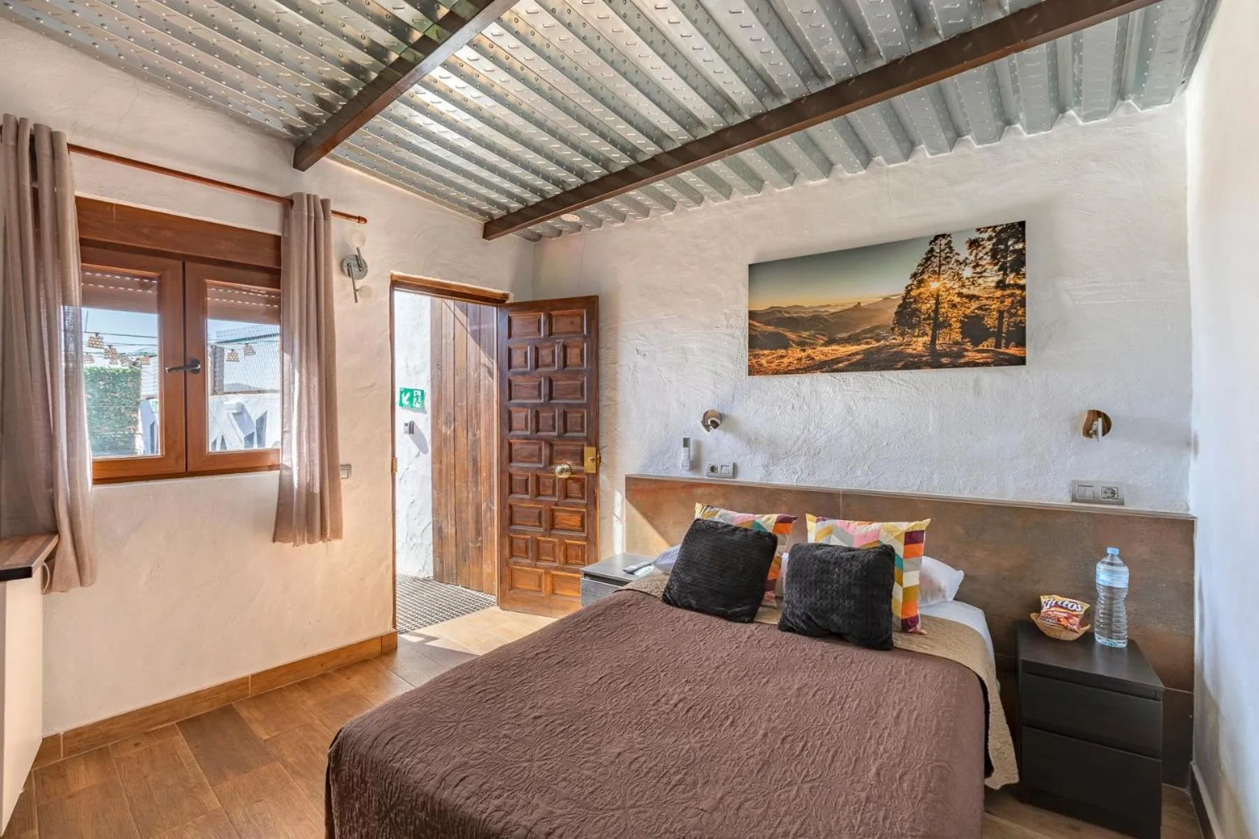 Bed in VALTISYA POOL AND AIRPORT