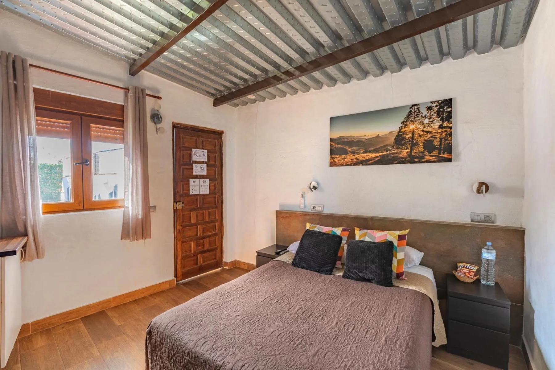 Bed in VALTISYA POOL AND AIRPORT