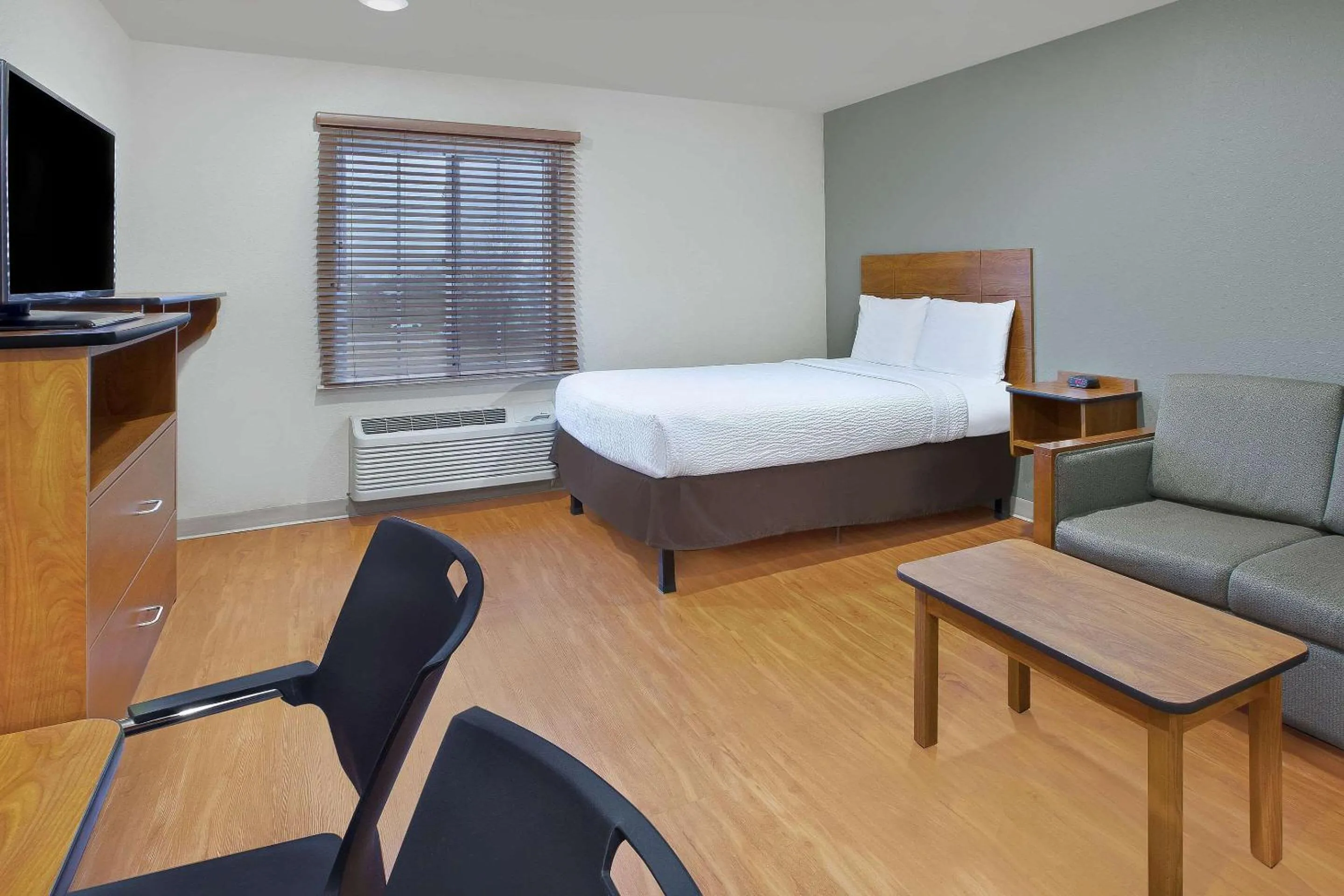 Photo of the whole room, Bed in WoodSpring Suites Clarksville Ft. Campbell