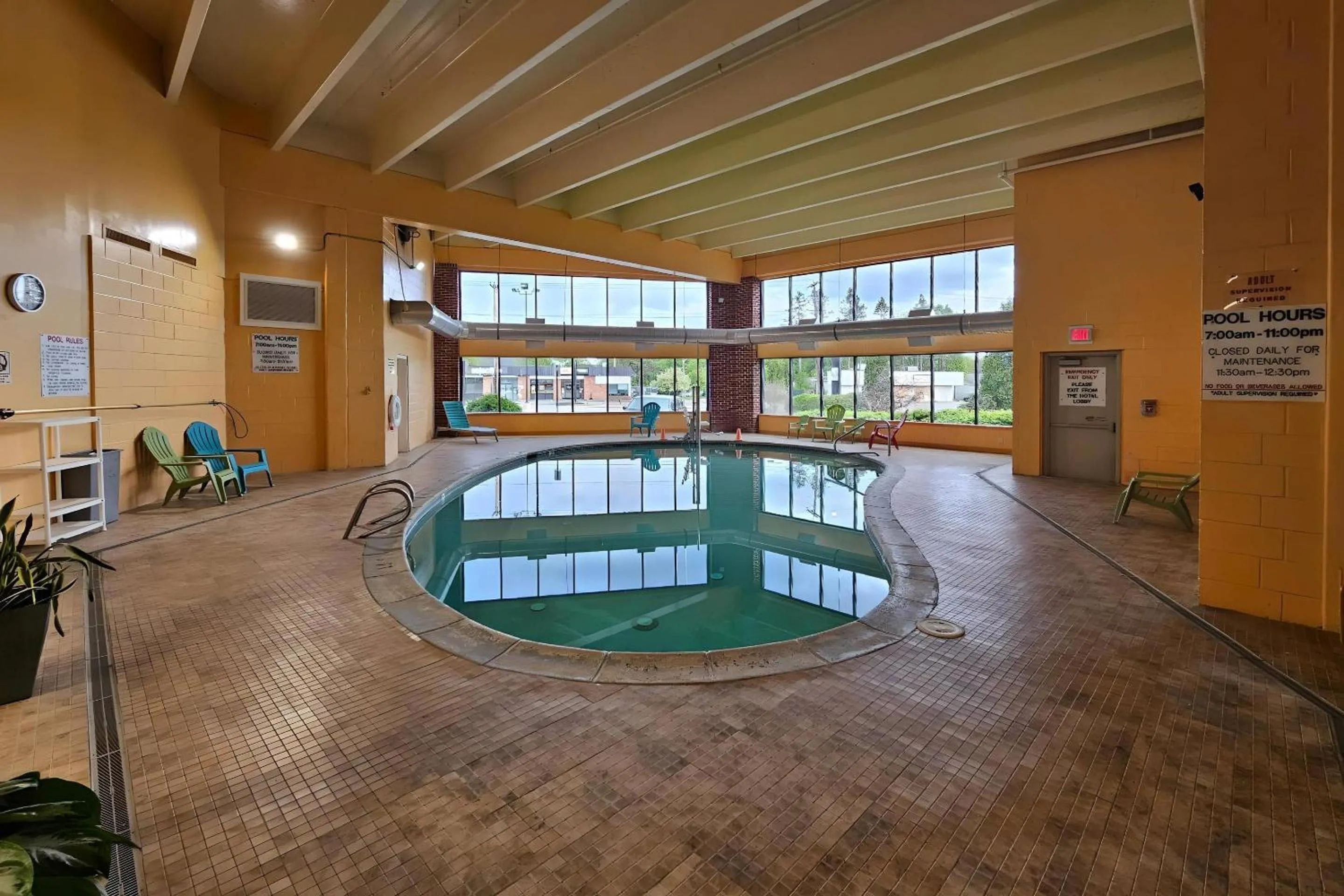 Swimming pool in Germaine Inn South Portland