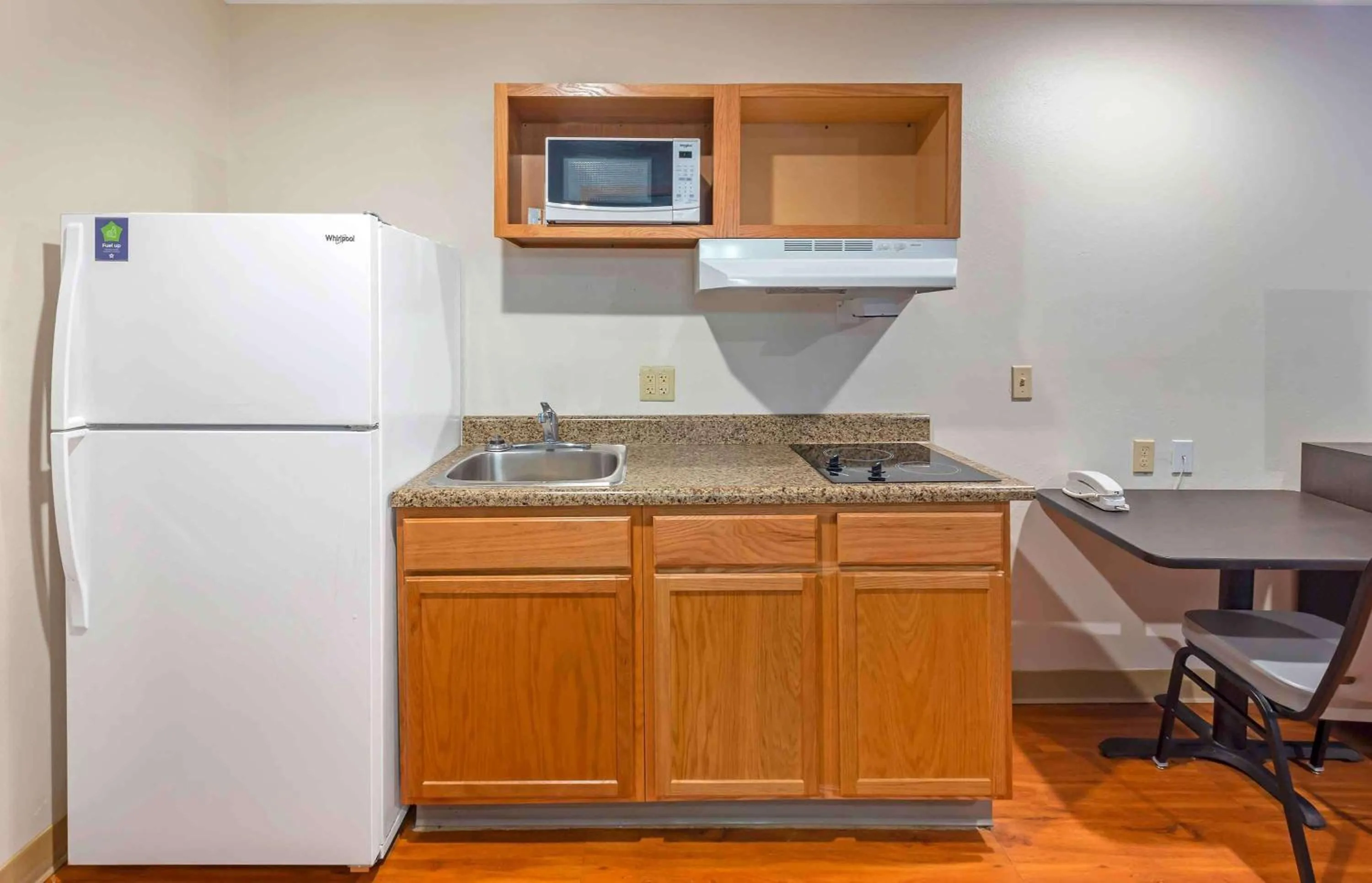 Bedroom in Extended Stay America Select Suites - Fayetteville - Cliffdale