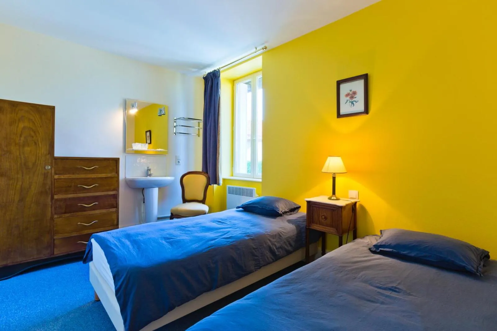 Bed in Relais d'Auvergne