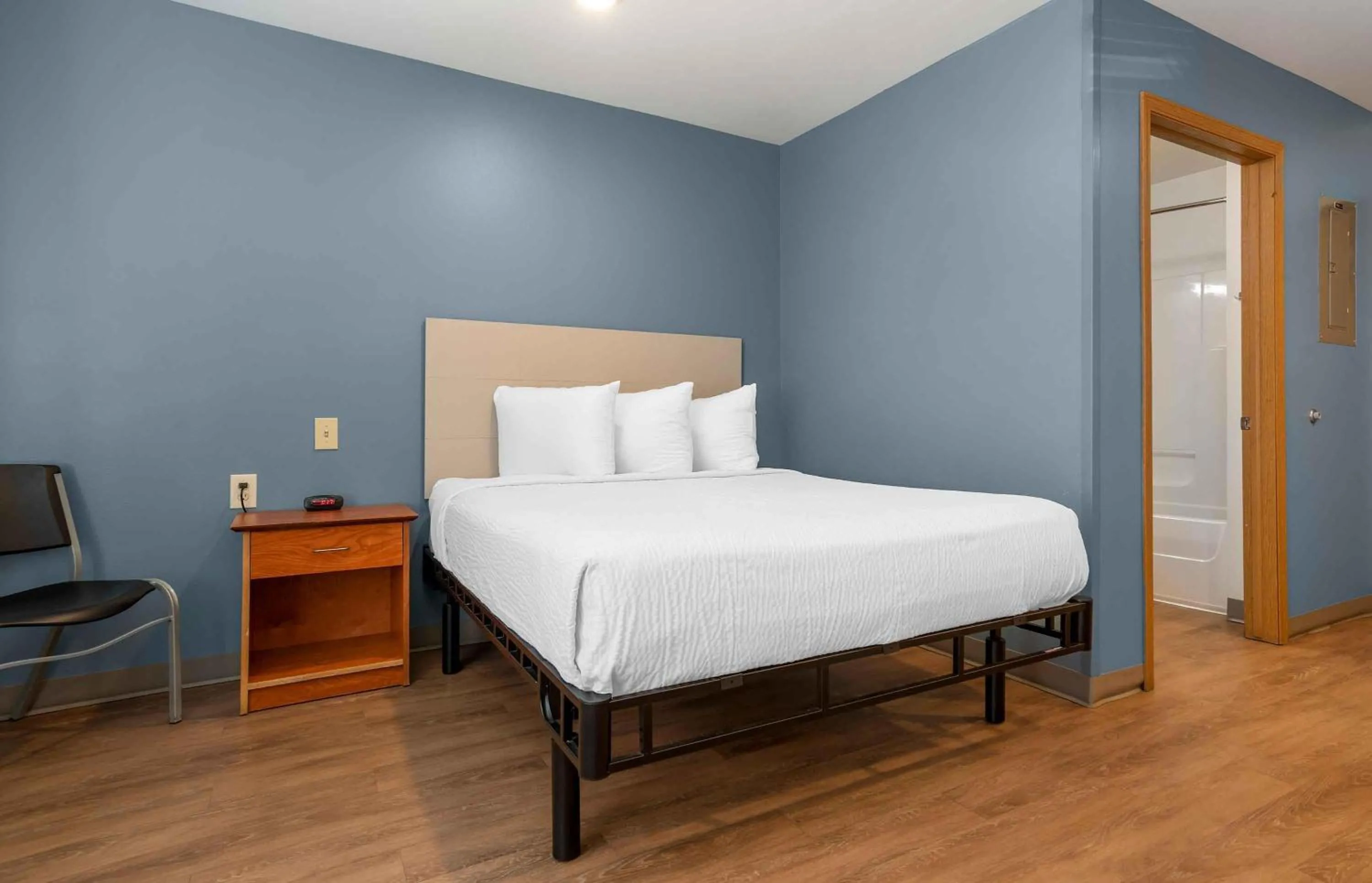 Bedroom, Bed in Extended Stay America Select Suites - Phoenix - Peoria - Sun City