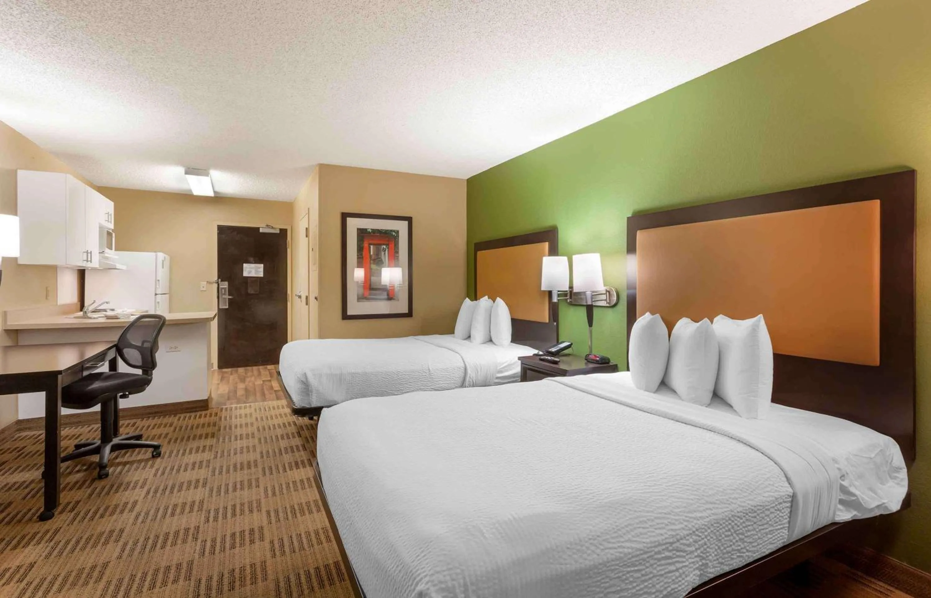 Bedroom, Bed in Extended Stay America Select Suites - Salt Lake City - Sandy