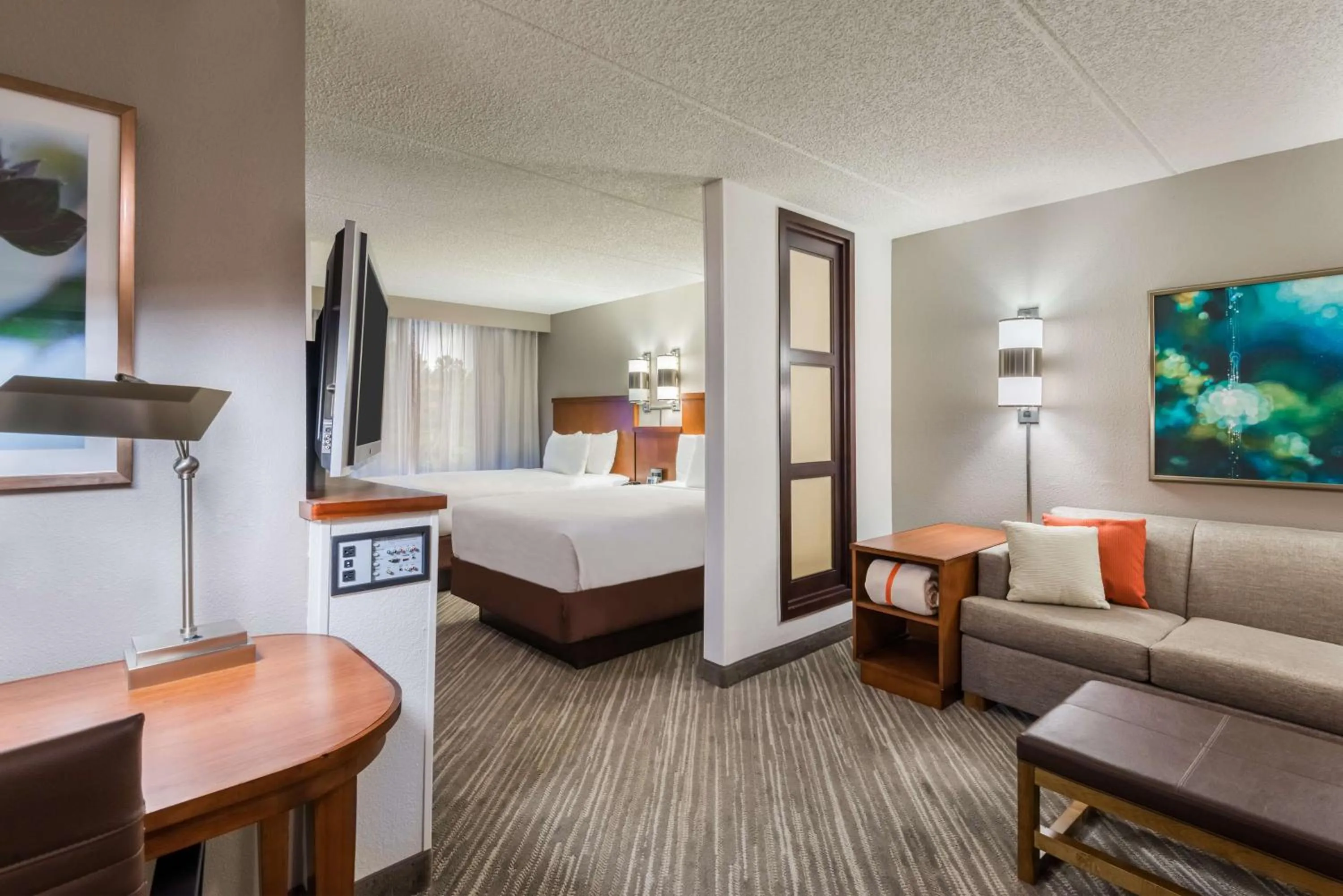 Photo of the whole room, Bed in Hyatt Place Atlanta Duluth Johns Creek