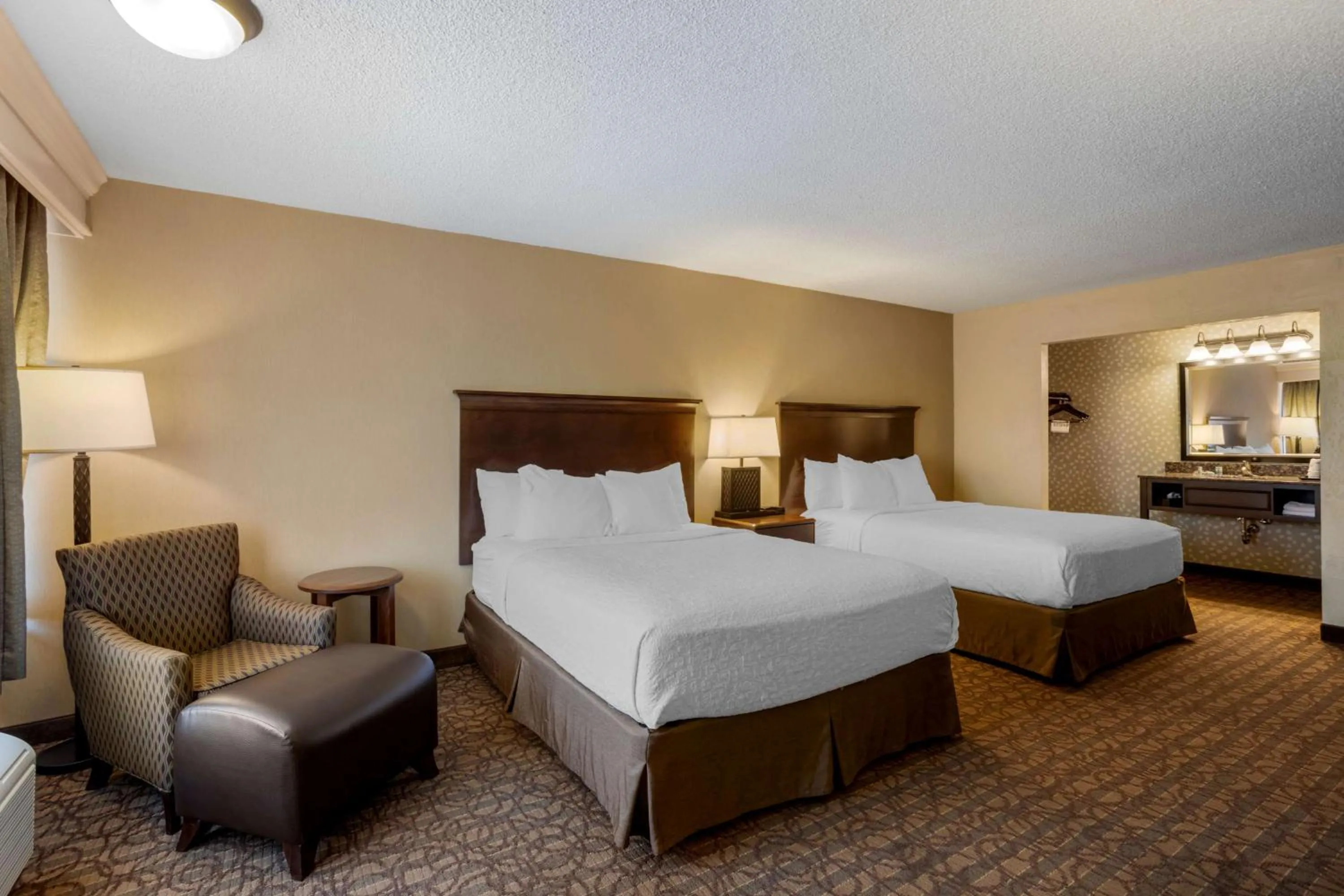 Bedroom, Bed in Best Western Inn of the Ozarks