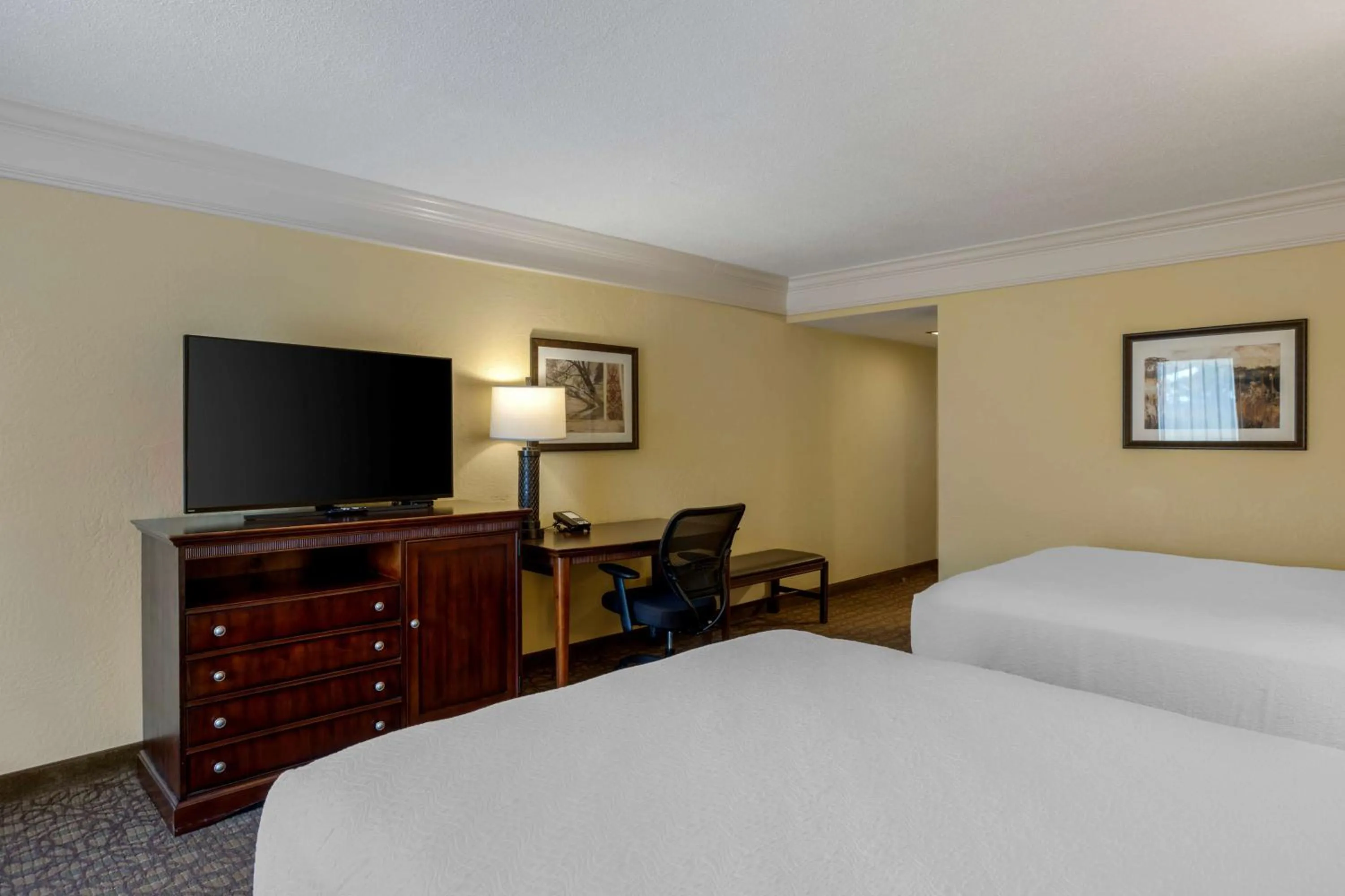 Bedroom, Bed in Best Western Inn of the Ozarks