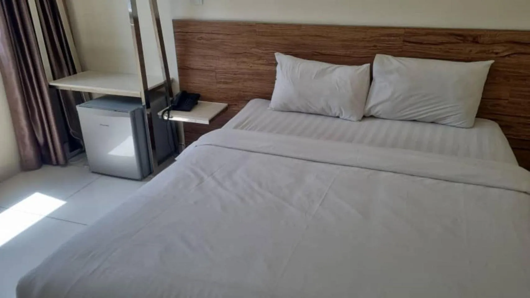 Bed in Avatel Jelutong