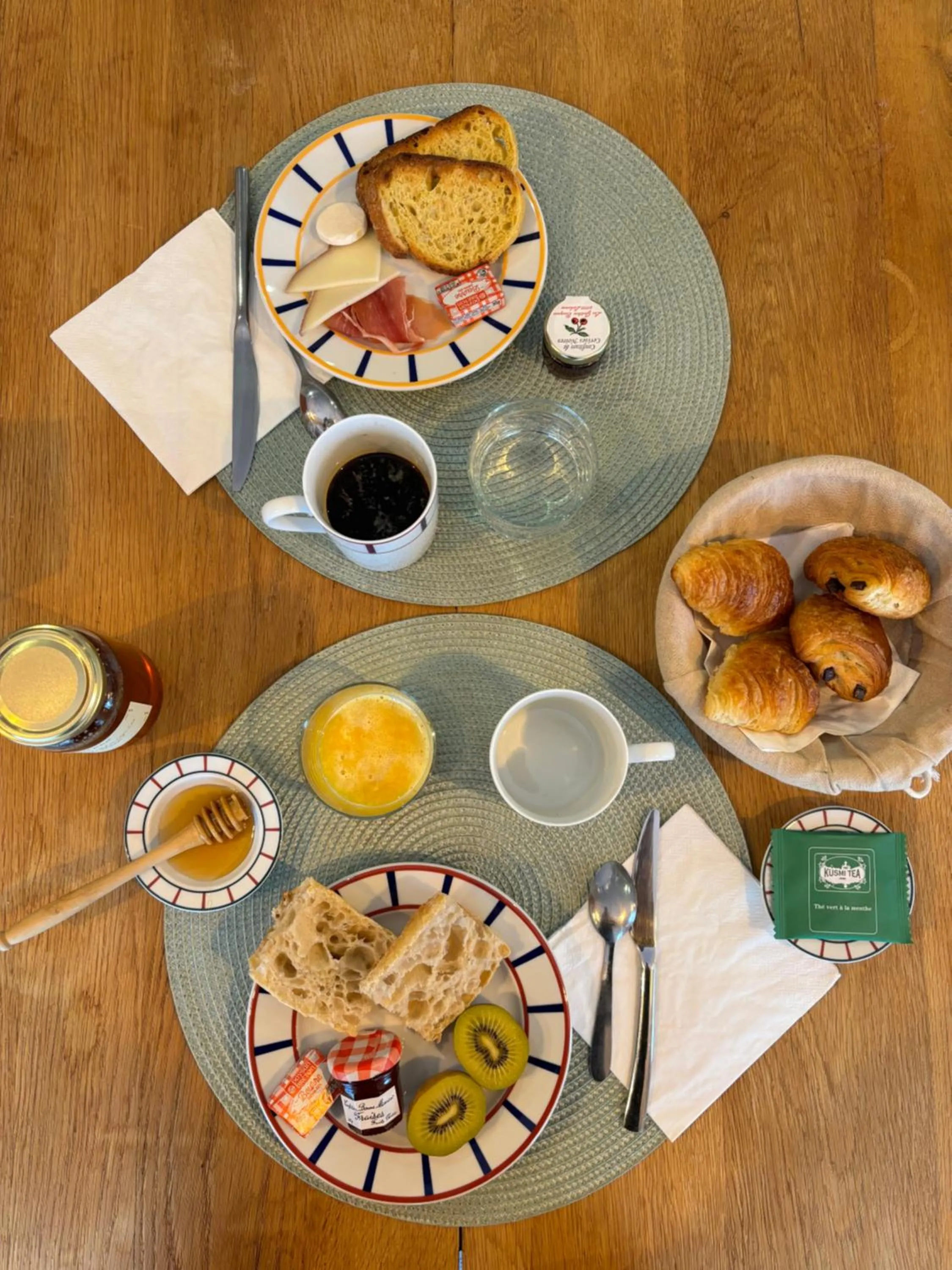 Breakfast in Mosaik hotel