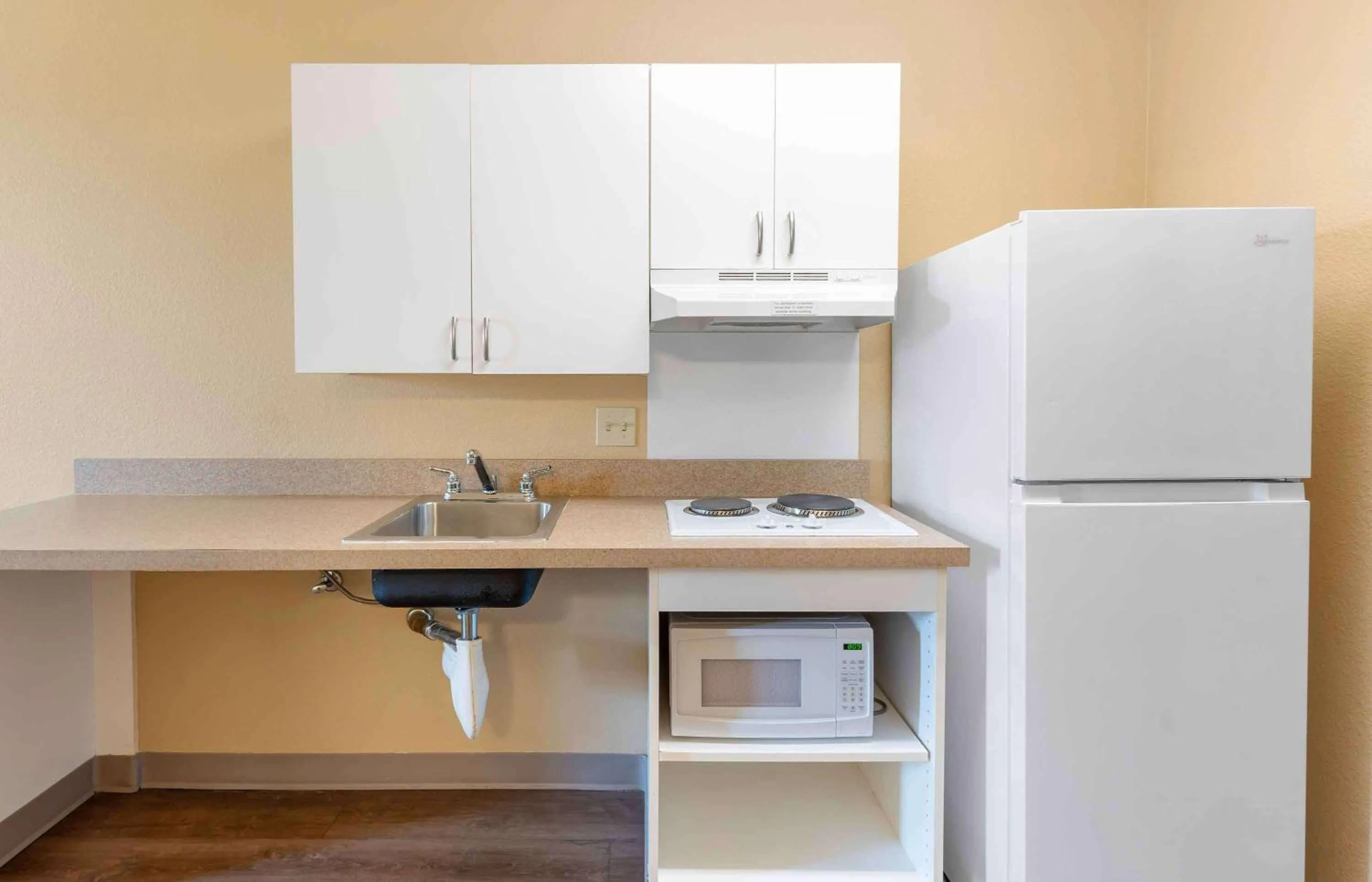 Bedroom in Extended Stay America Suites - Dublin - Hacienda Dr