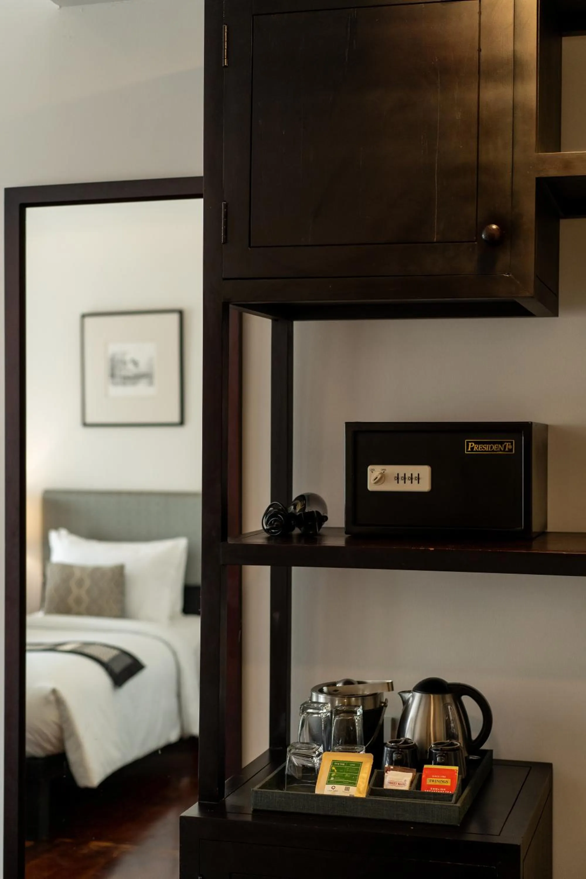 Coffee/tea facilities, Bed in Souphattra Hotel Luang Prabang