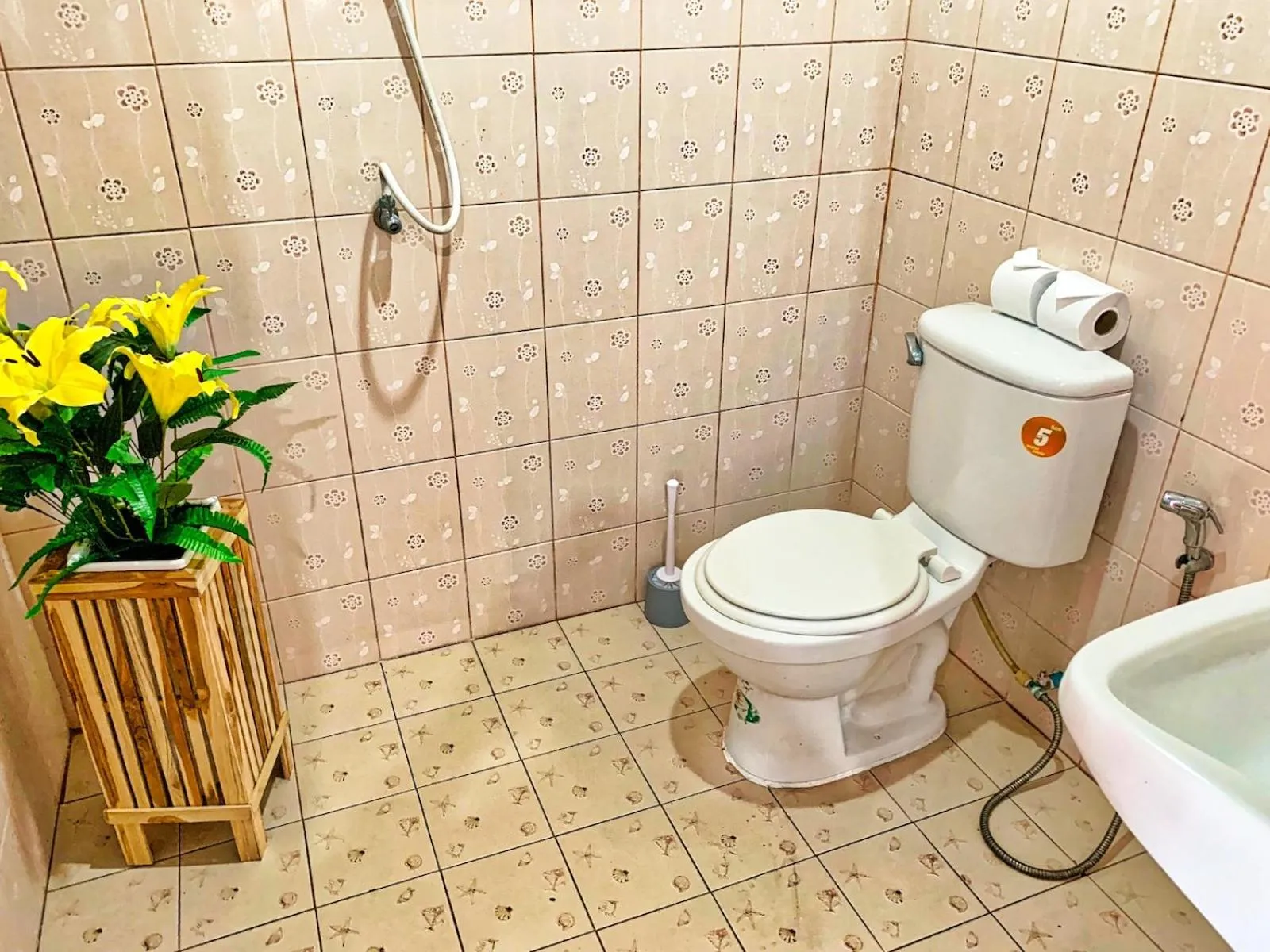 Shower in Thai Orange Villas