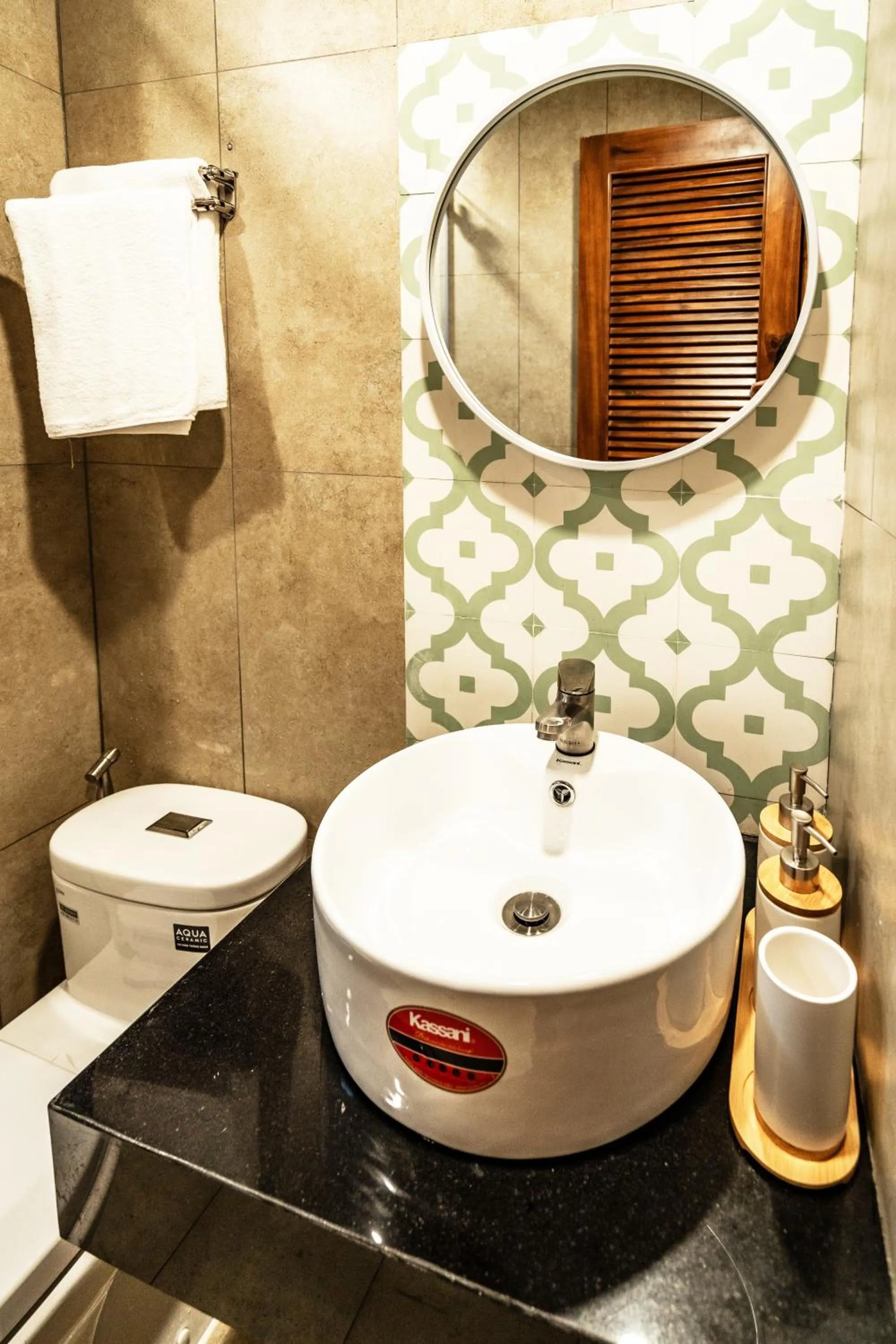 Bathroom in Mecozy Apartel