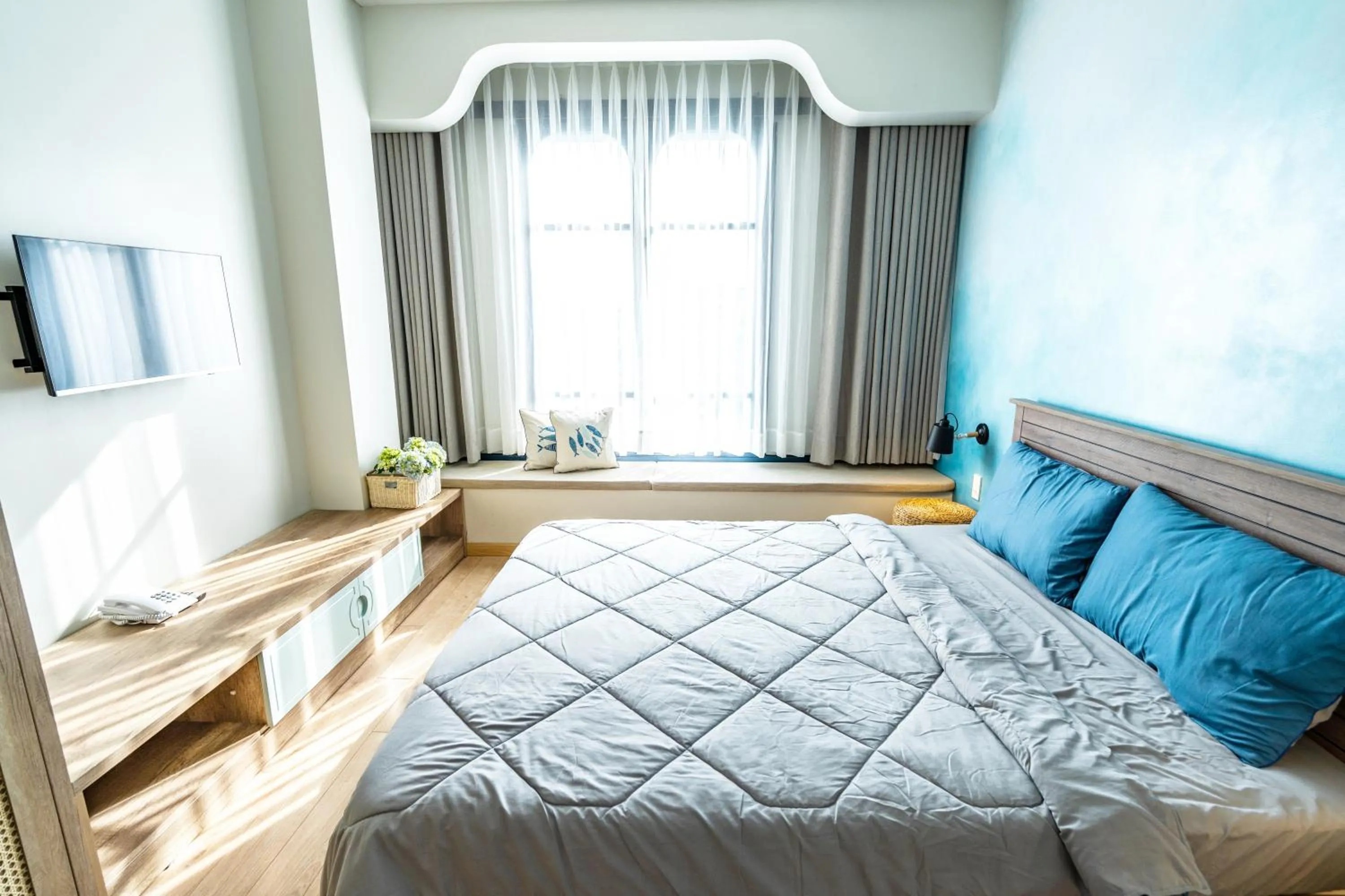 Bedroom, Bed in Mecozy Apartel